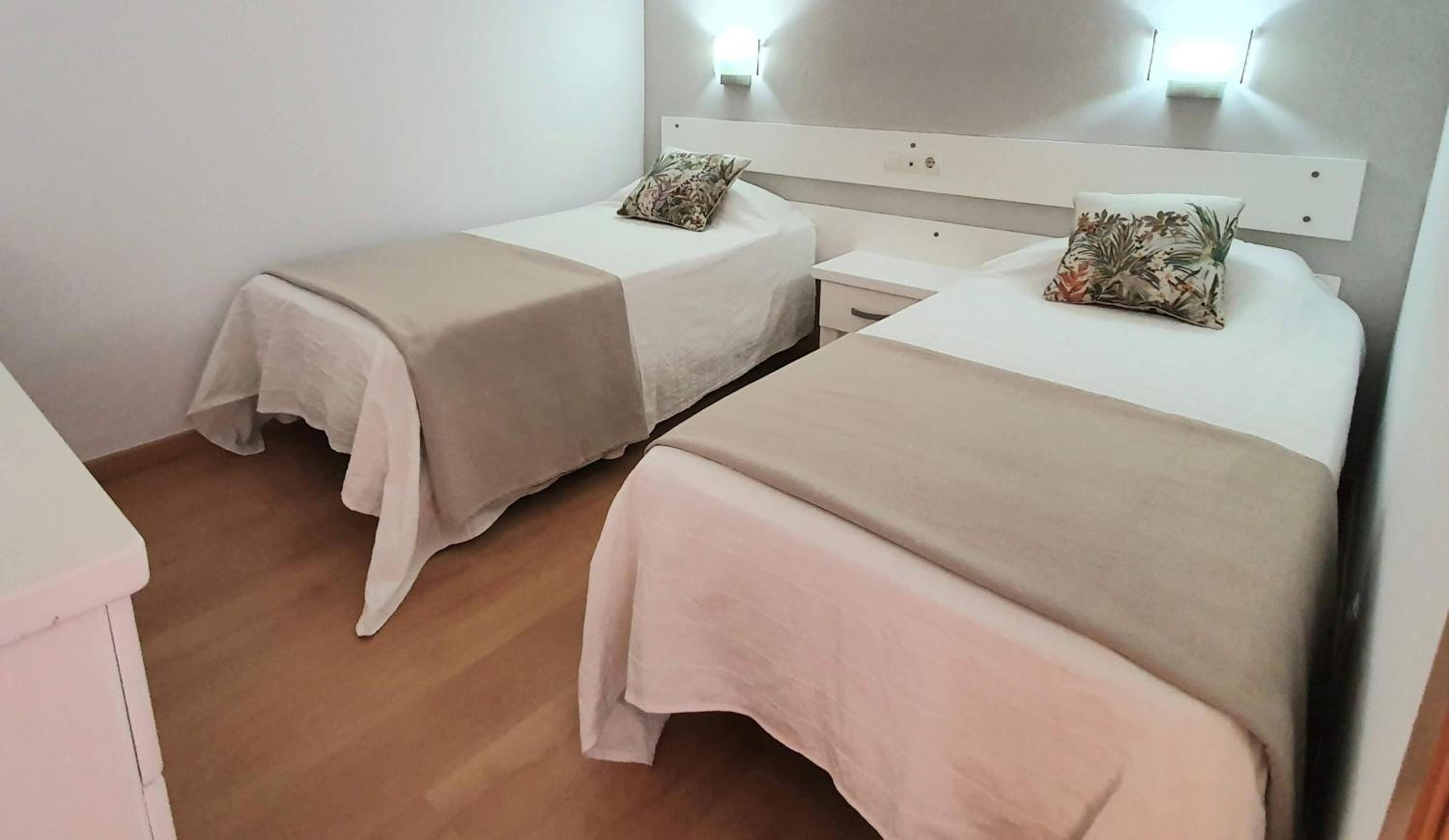 Habitación Estándar con Dos Camas Individuales