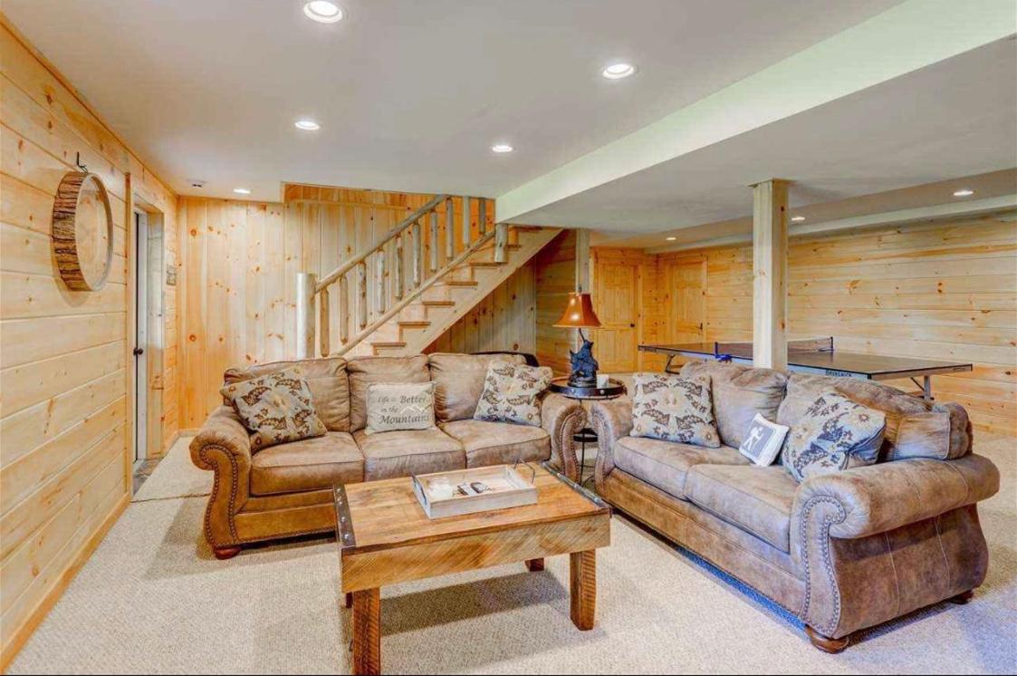 Four-Bedroom House - Photo 33