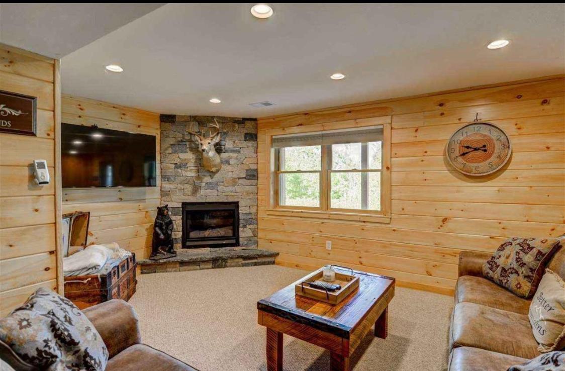 Four-Bedroom House - Photo 31