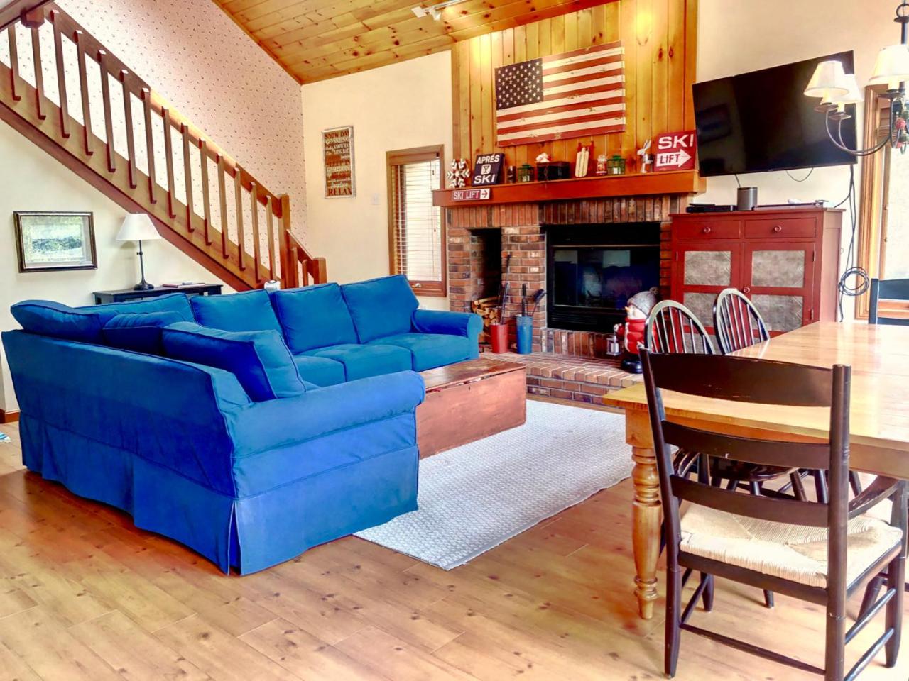 Four-Bedroom Villa - Photo 2