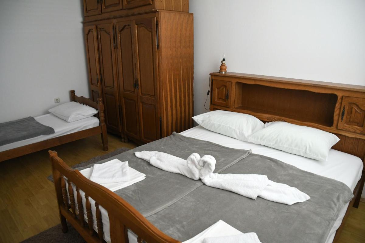 One-Bedroom Apartment - Photo 28