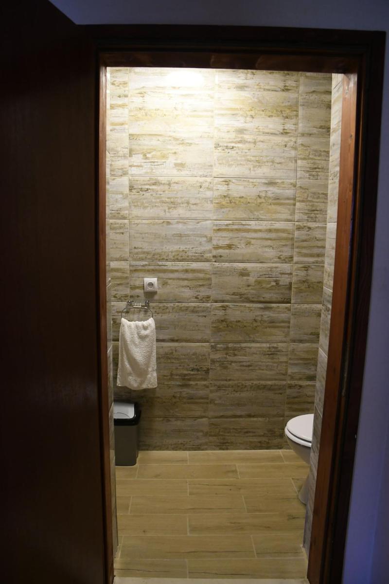 One-Bedroom Apartment - Photo 32