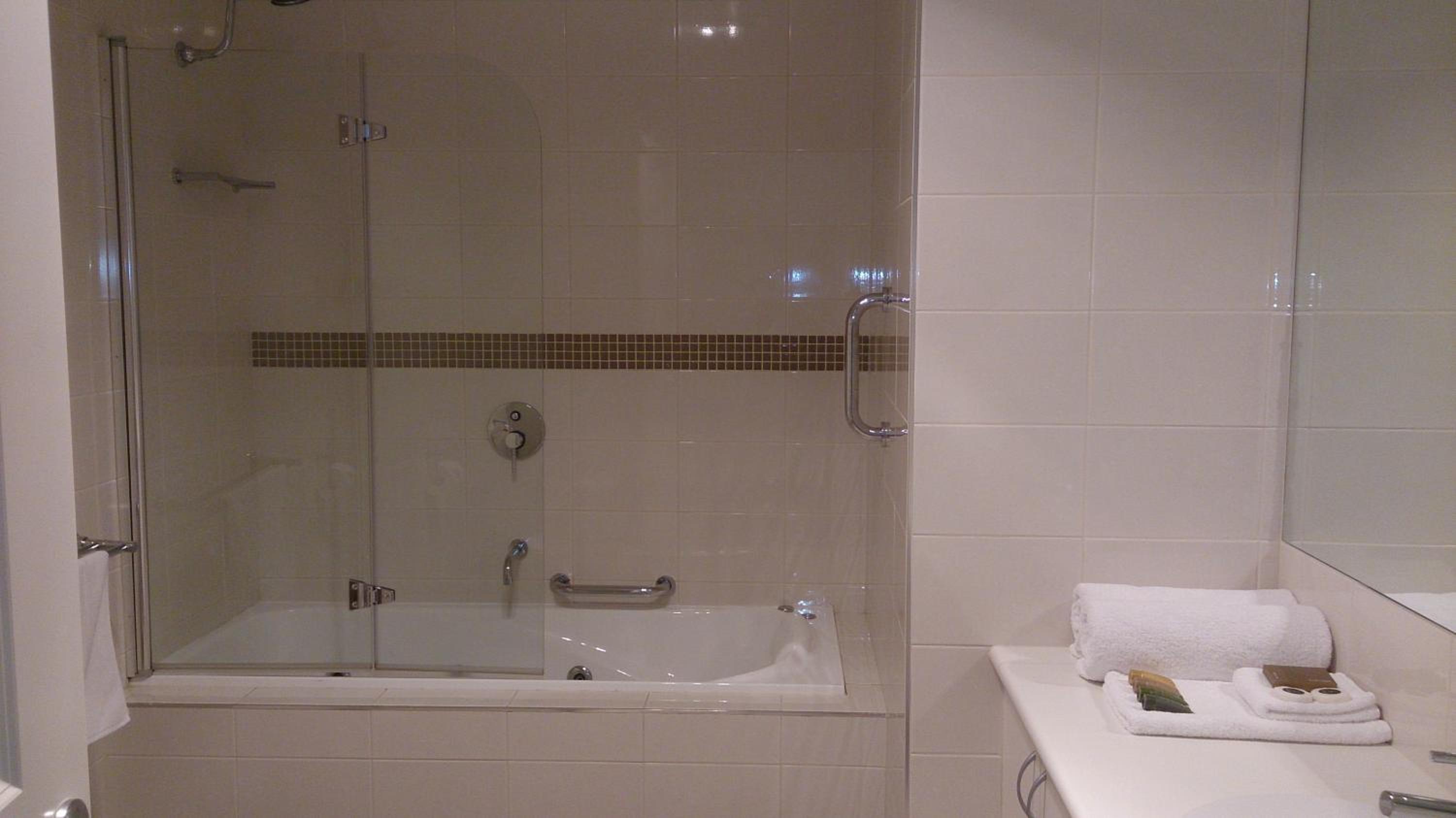 One-Bedroom Apartment with River View photo 3