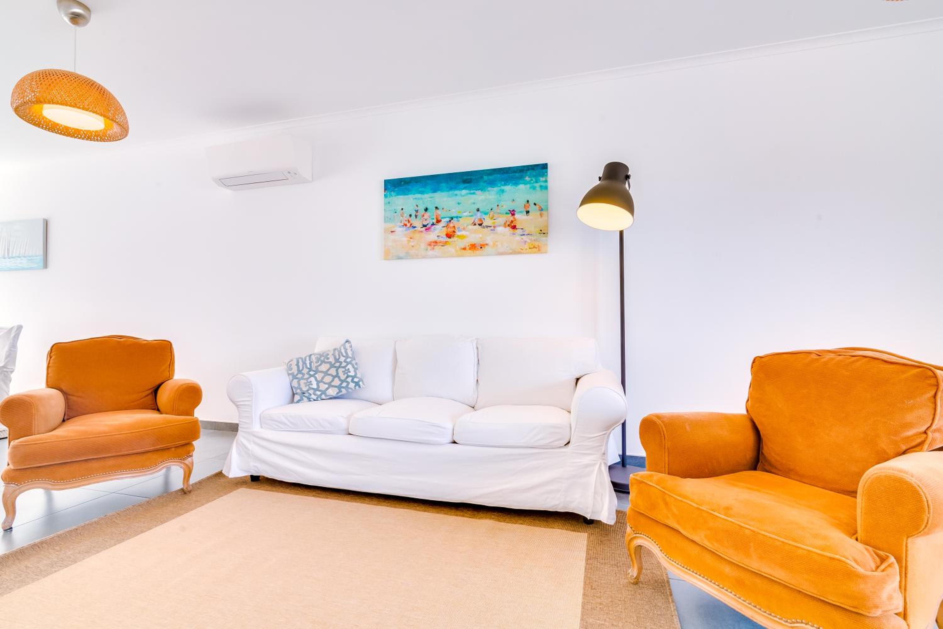 Three-Bedroom House photo 1