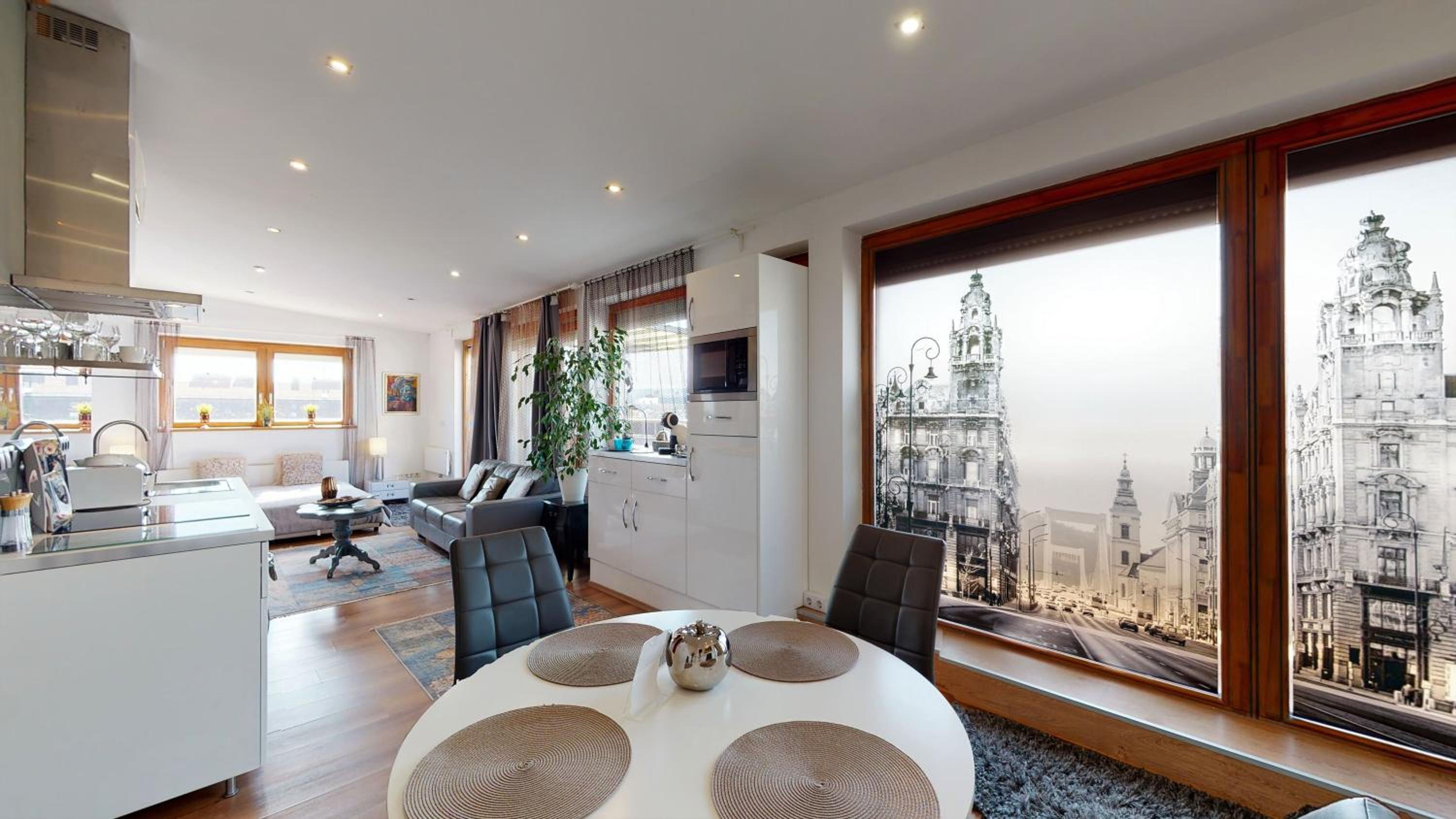 Apartment with Rooftop Terrace
