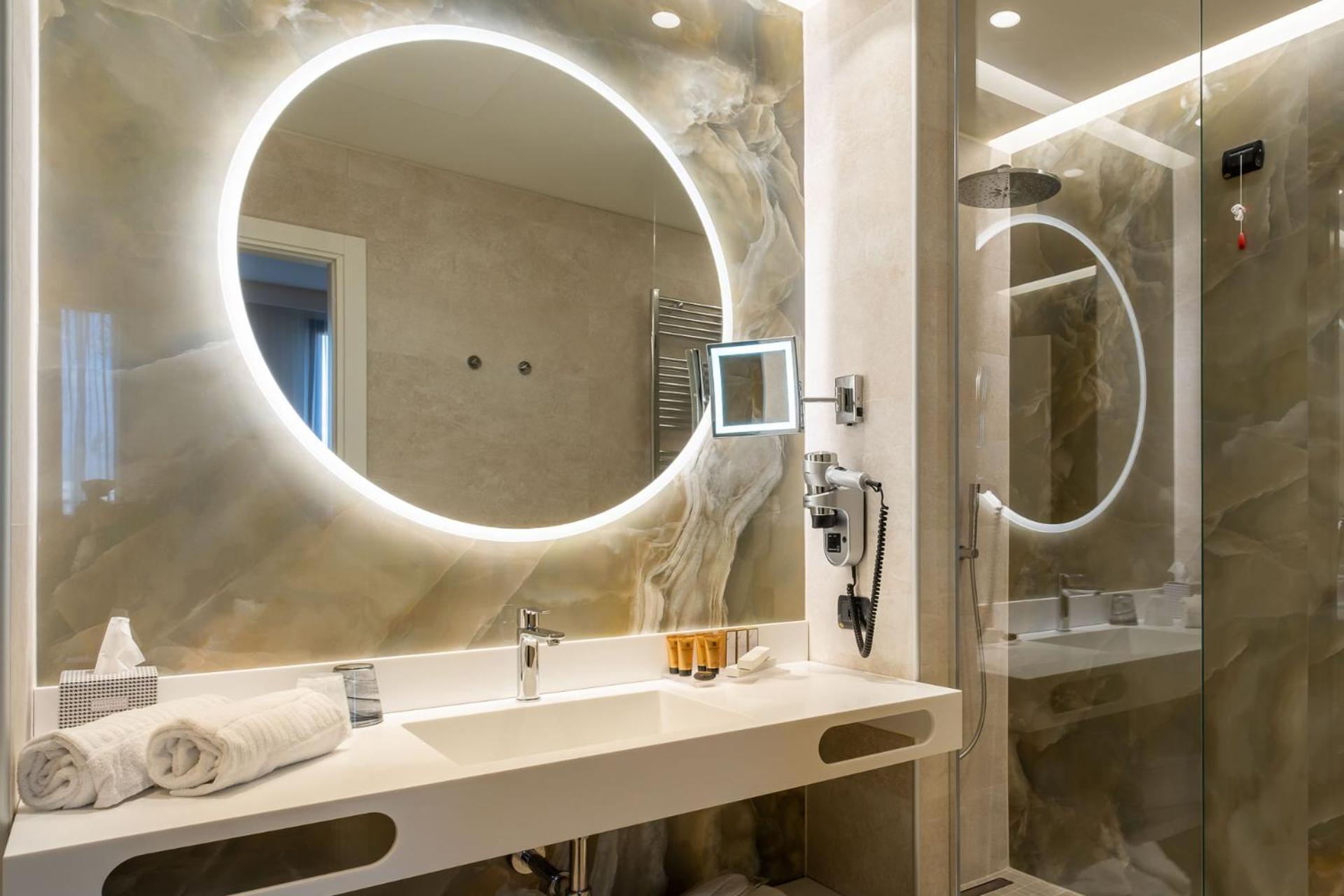 Executive Junior Suite - Photo 5