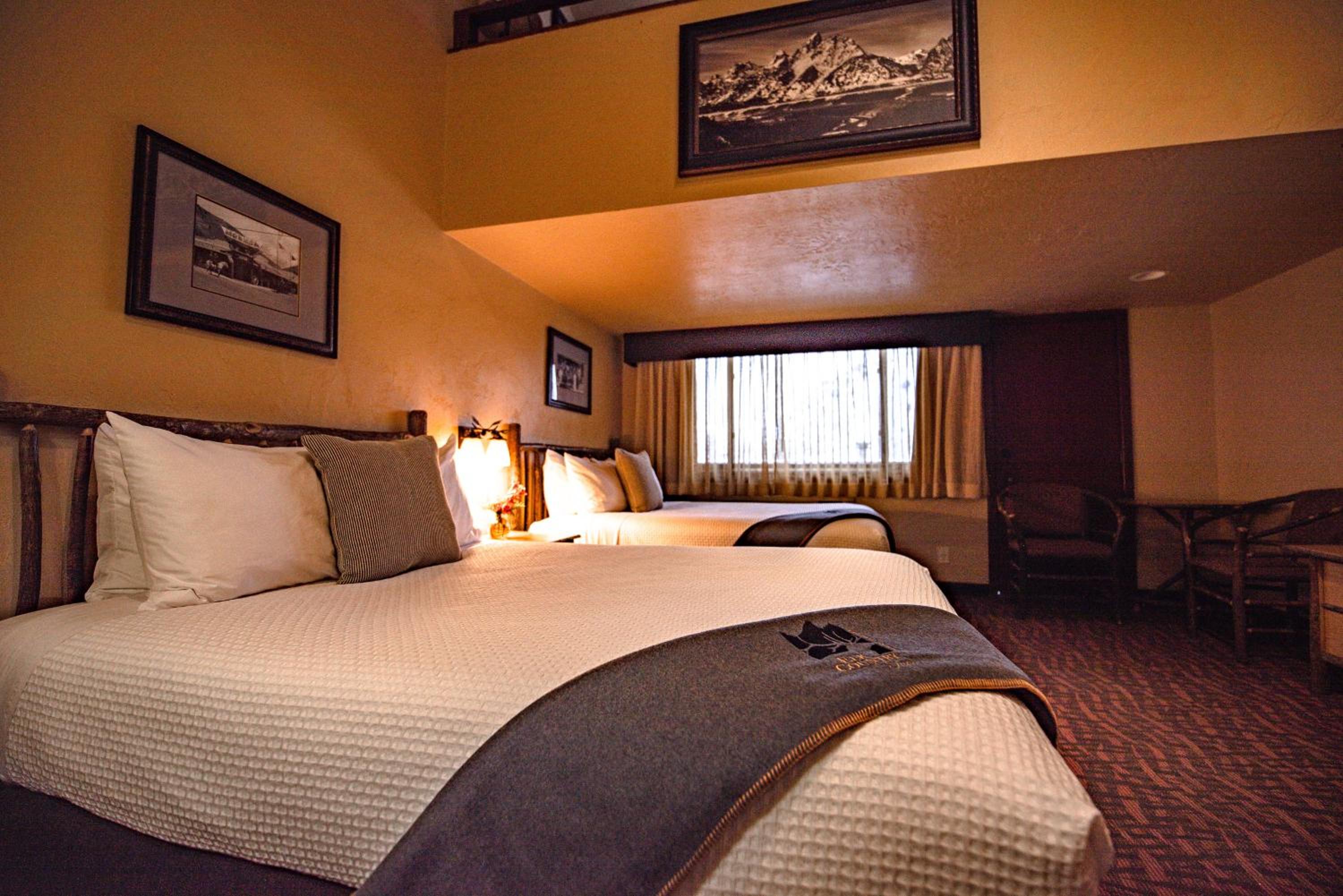 Family Loft with Three Queen Beds photo 2