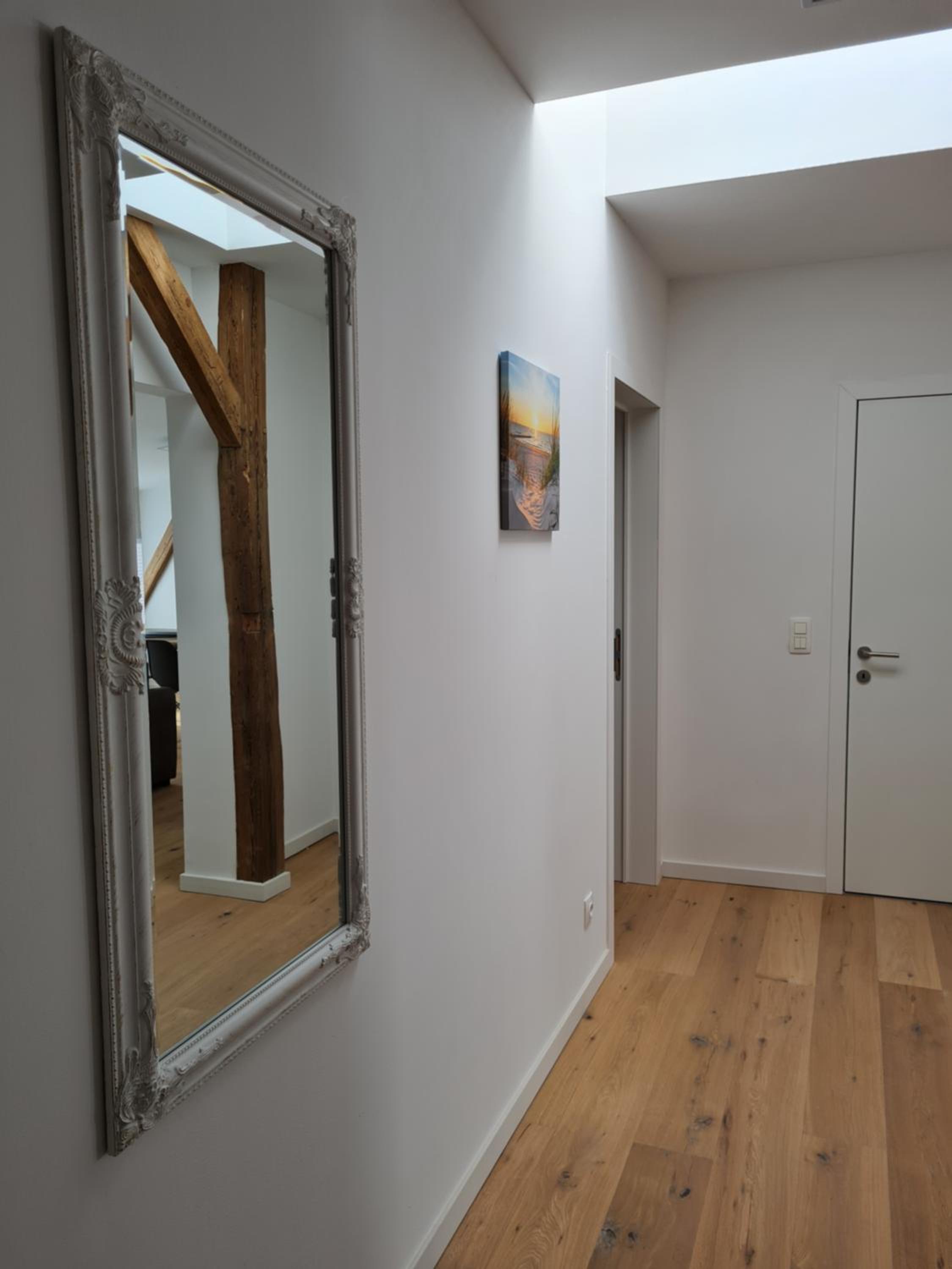 Apartment with Shower - Attic - Photo 3