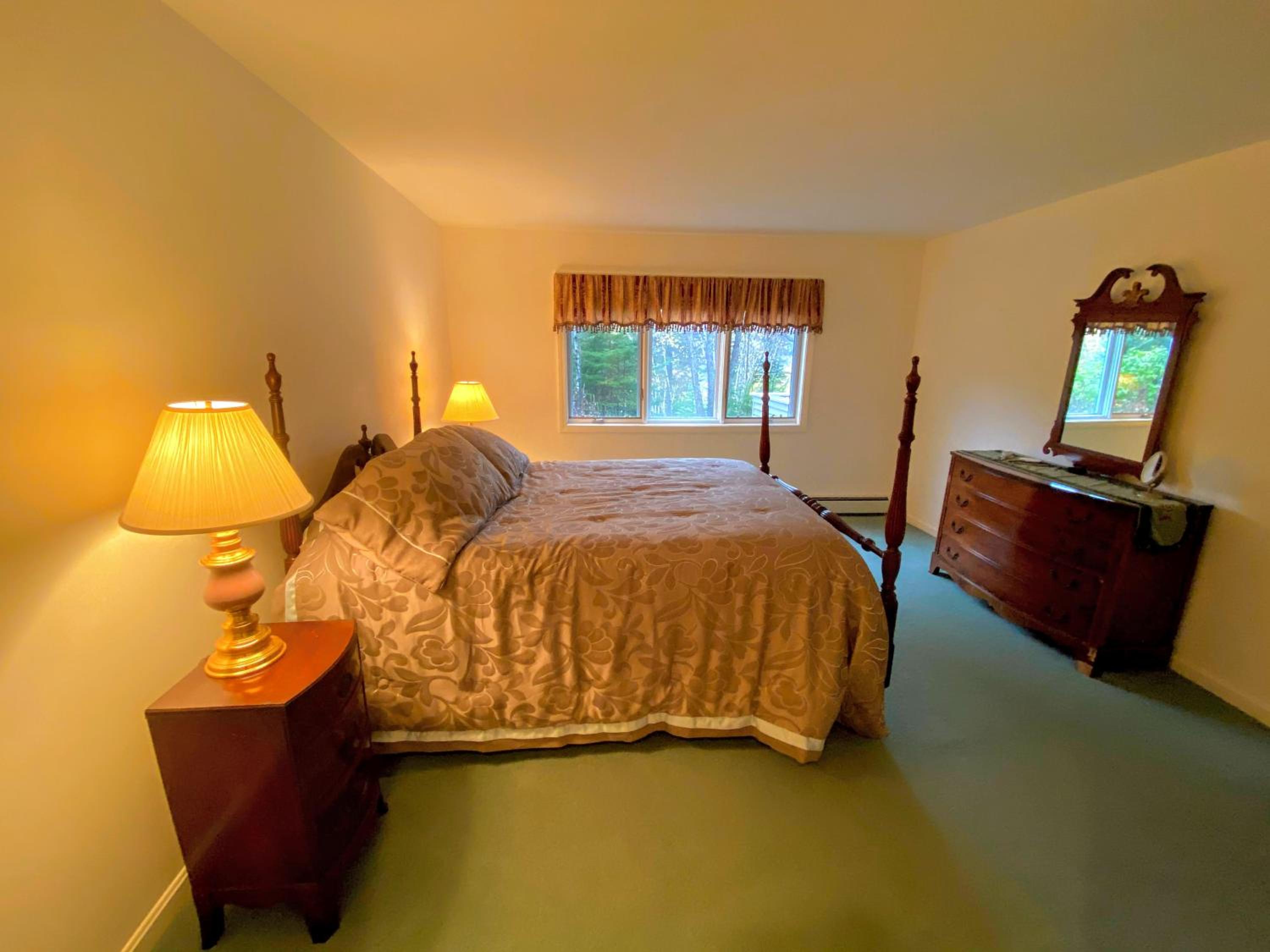 Three-Bedroom Villa - Photo 15