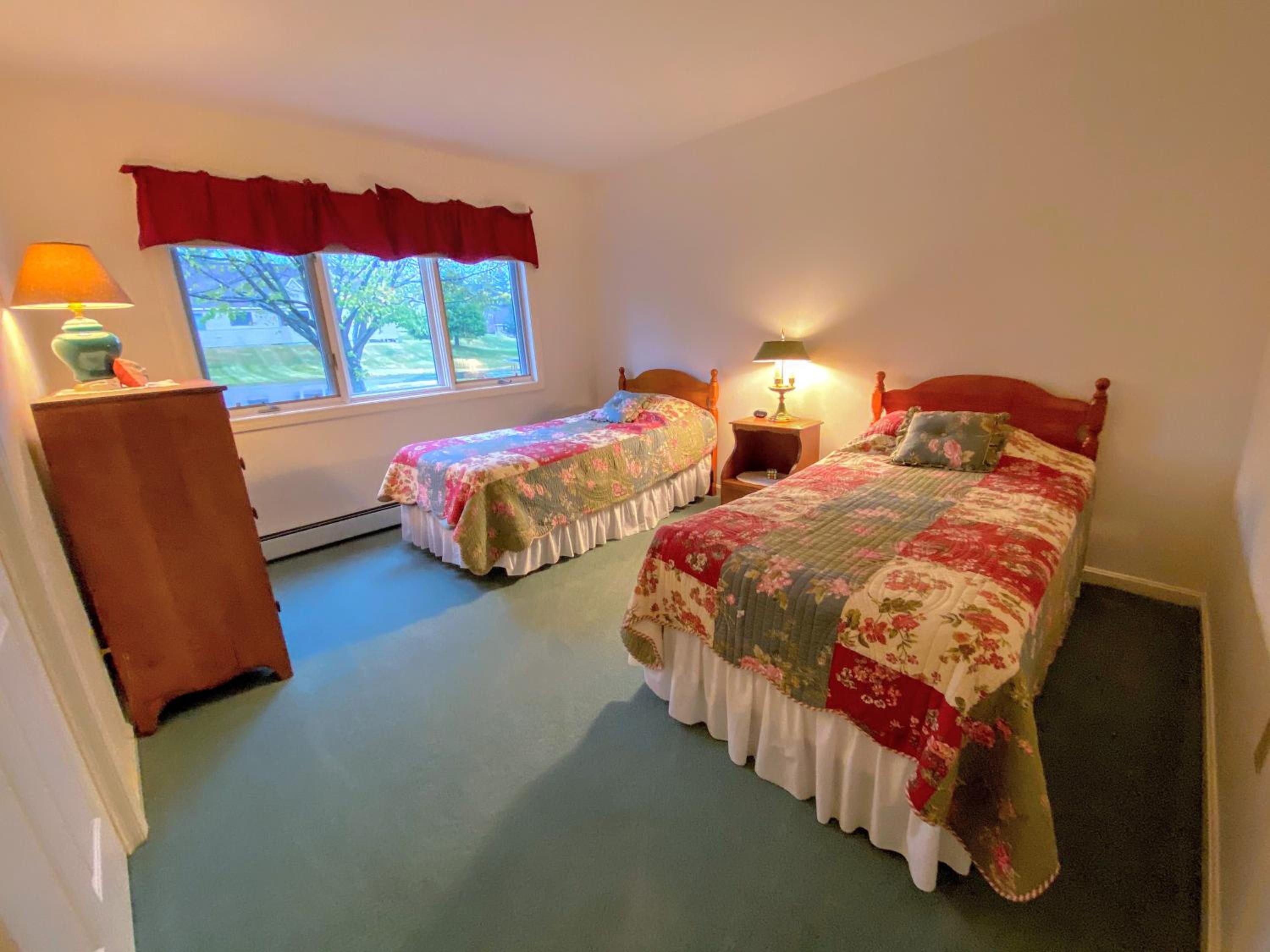 Three-Bedroom Villa - Photo 5