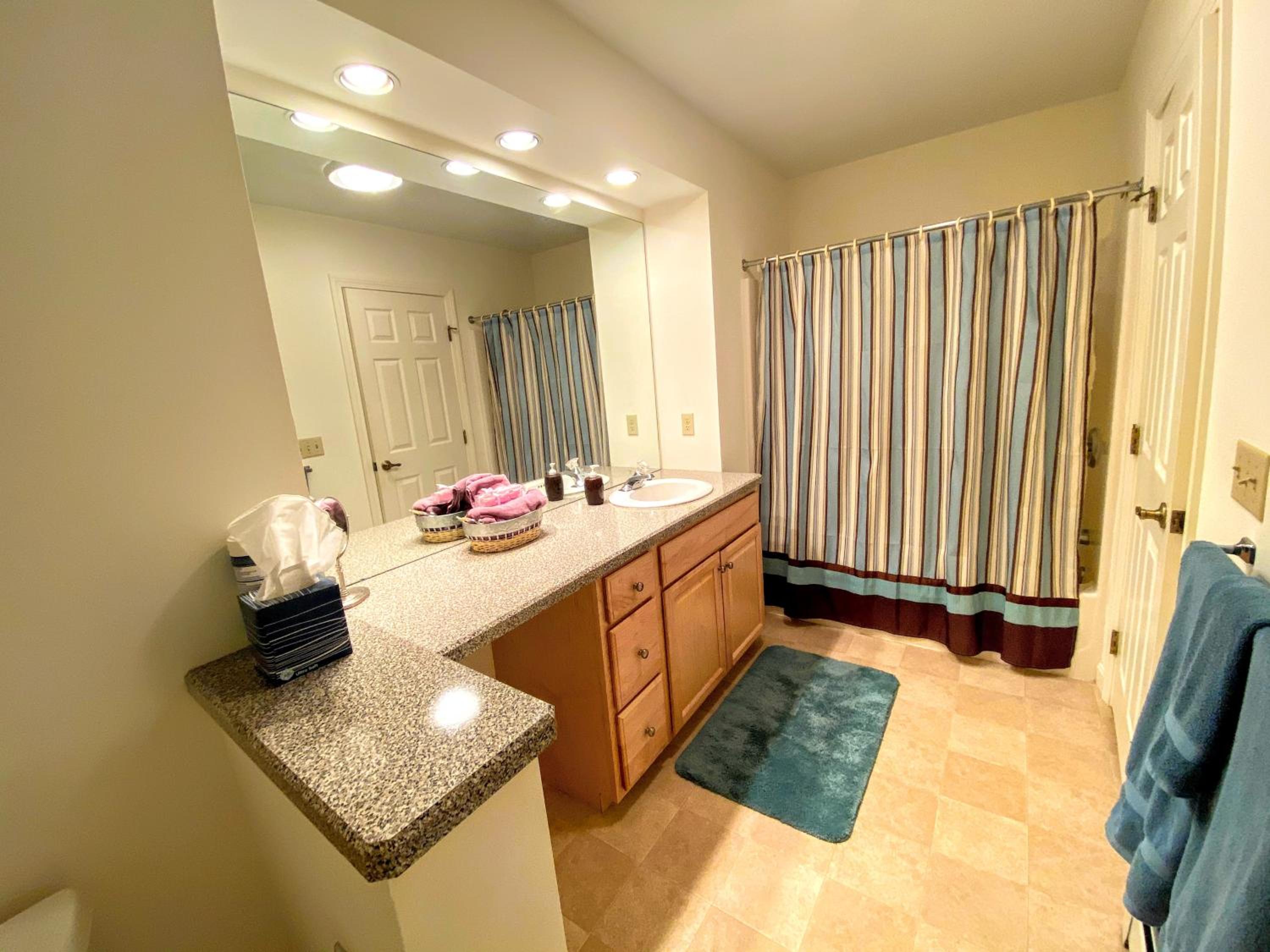 Three-Bedroom Villa - Photo 6