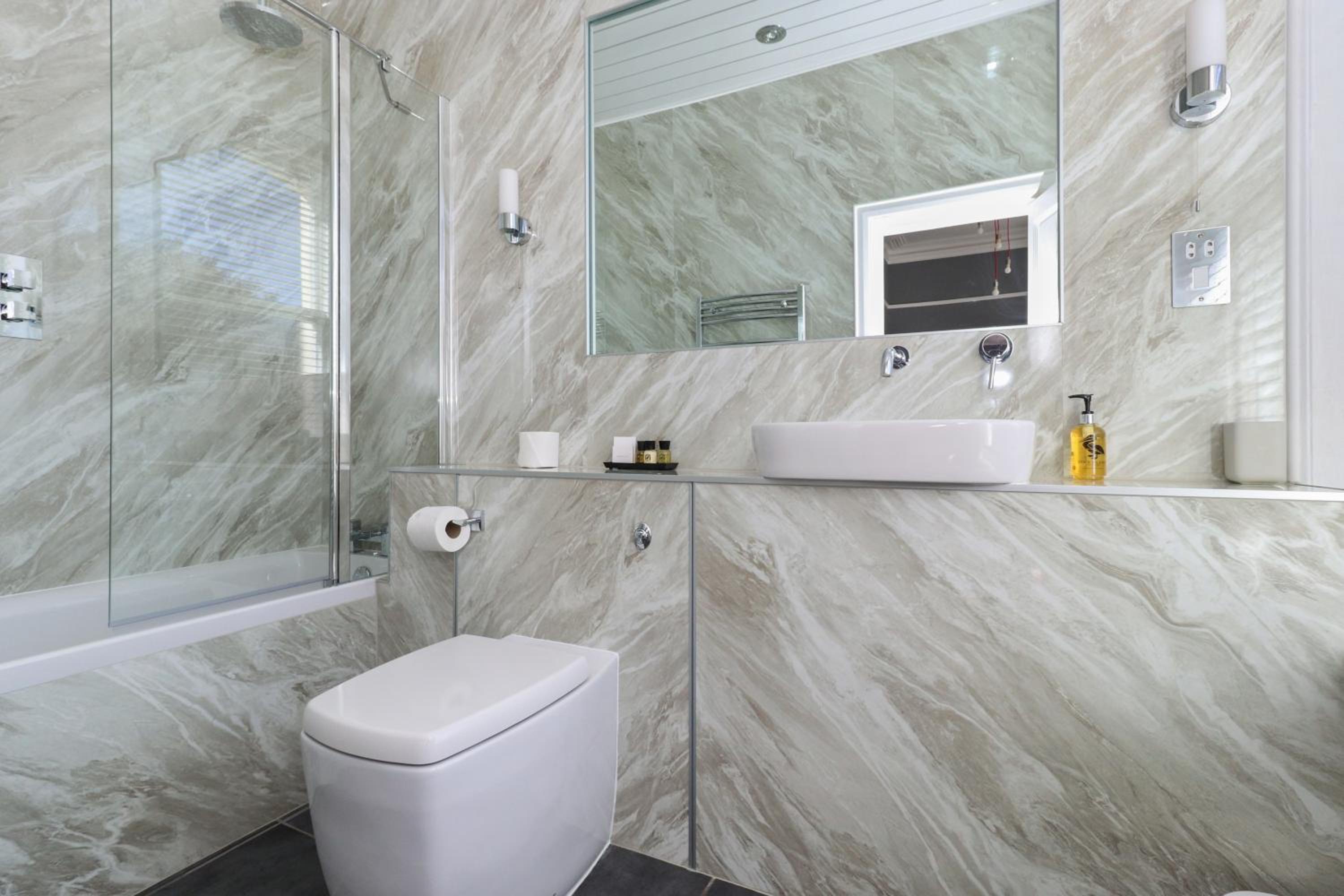 Executive Double Room - Photo 9