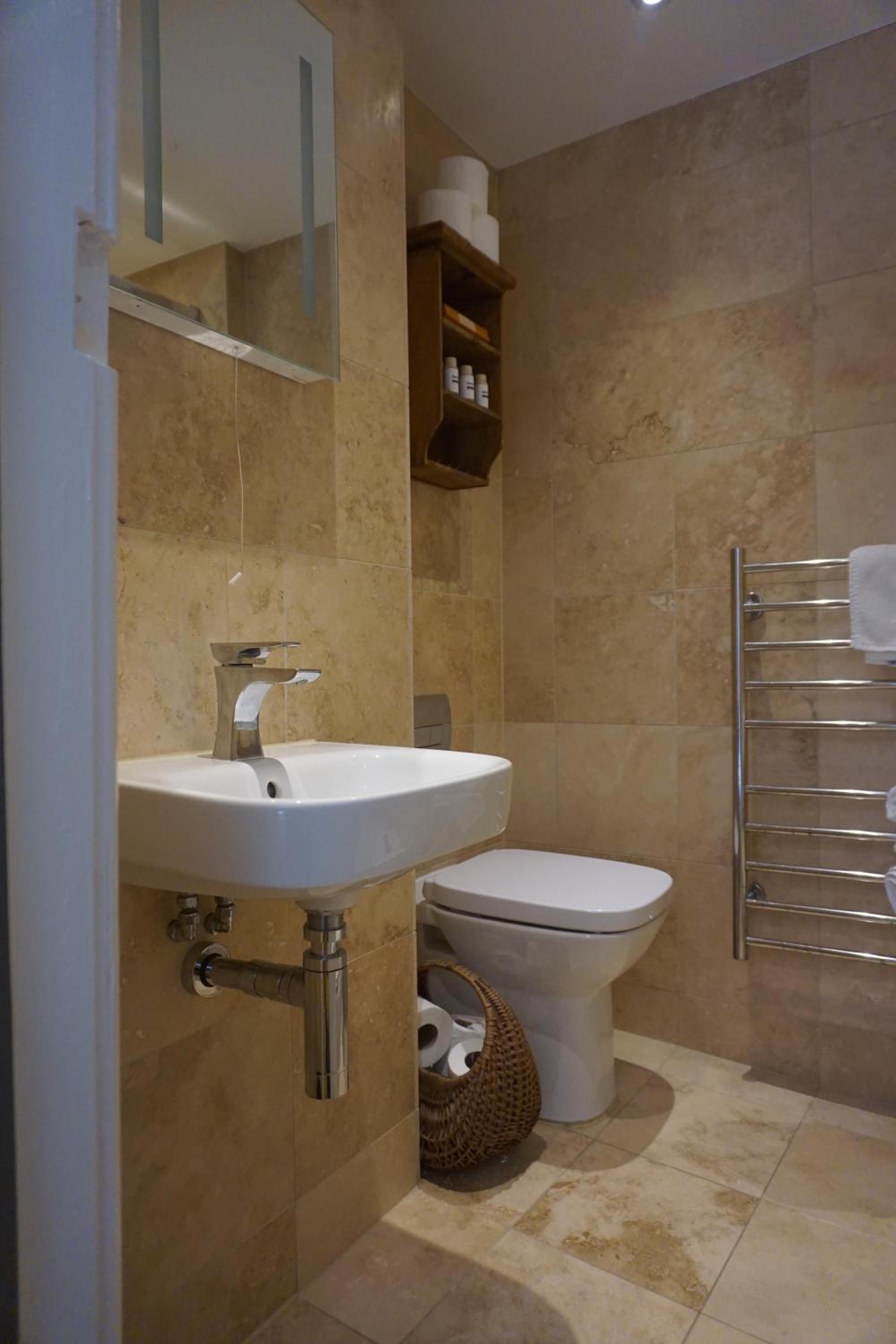 Triple Room - Photo 14
