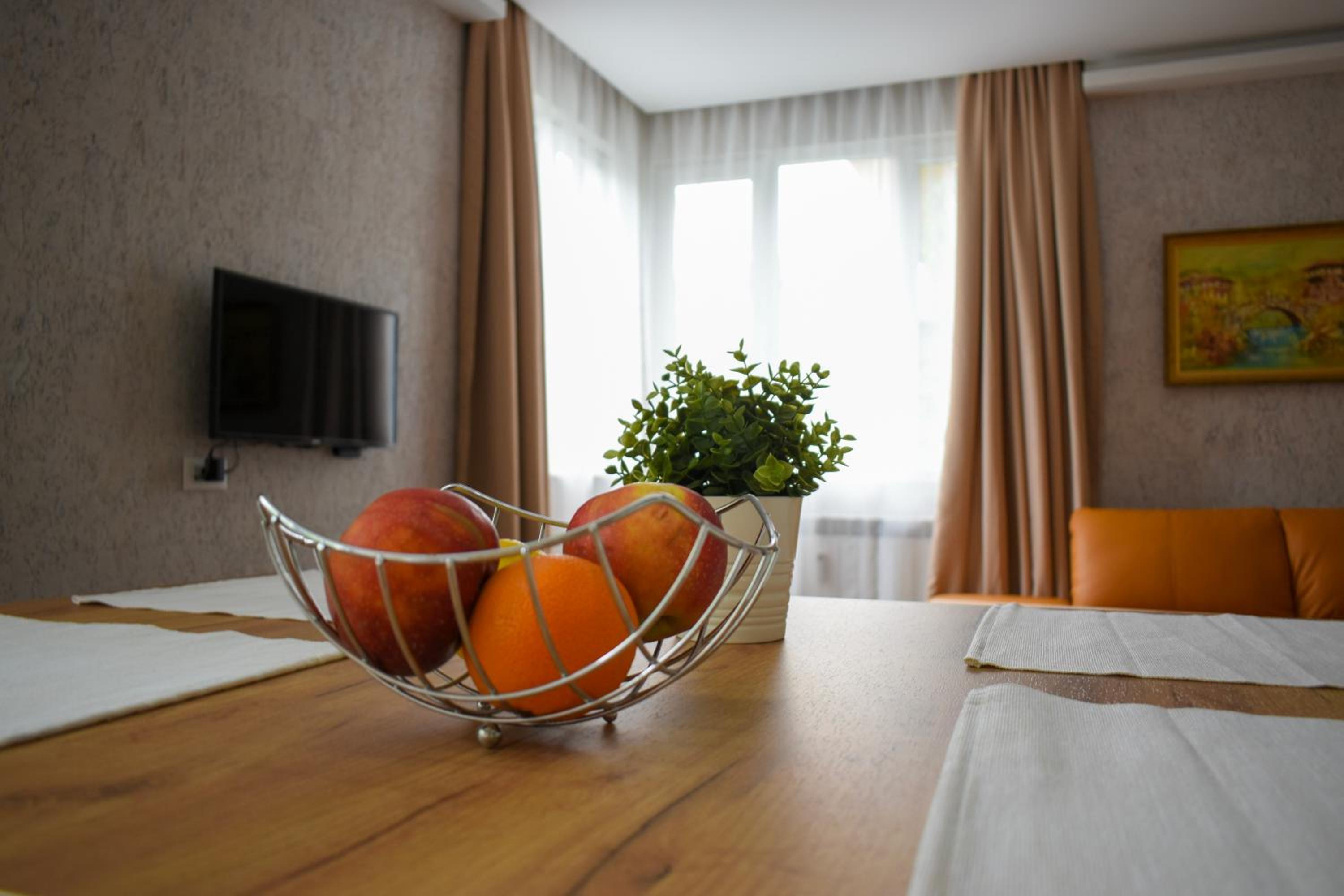 One-Bedroom Apartment - Photo 36