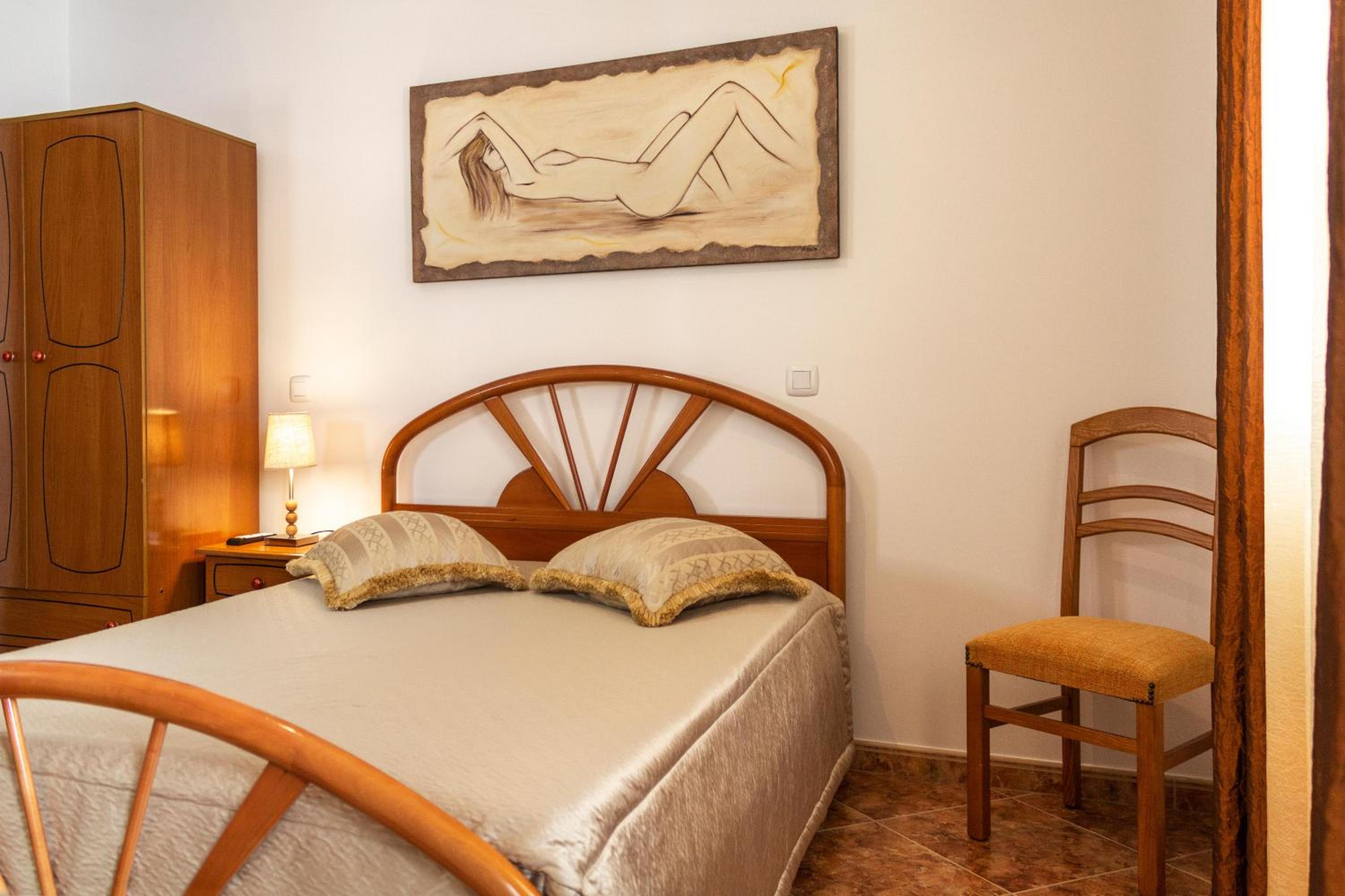 Deluxe Double Room - Photo 1