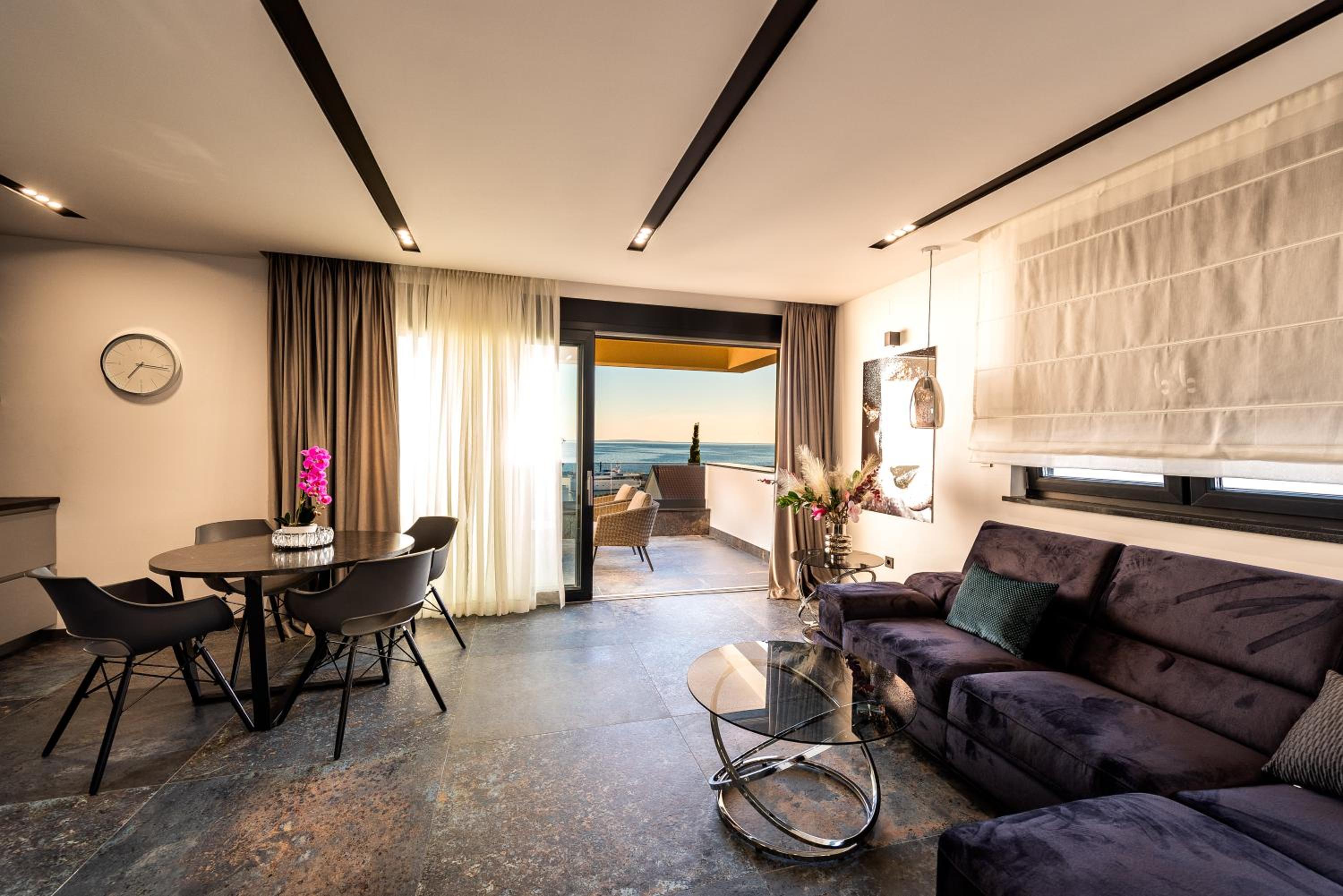 Apartment with Sea View