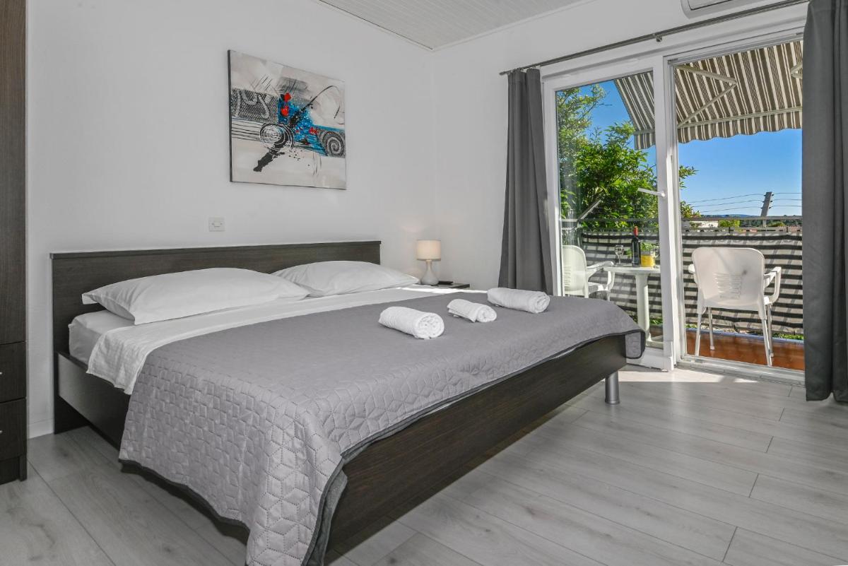 Apartment with Sea View