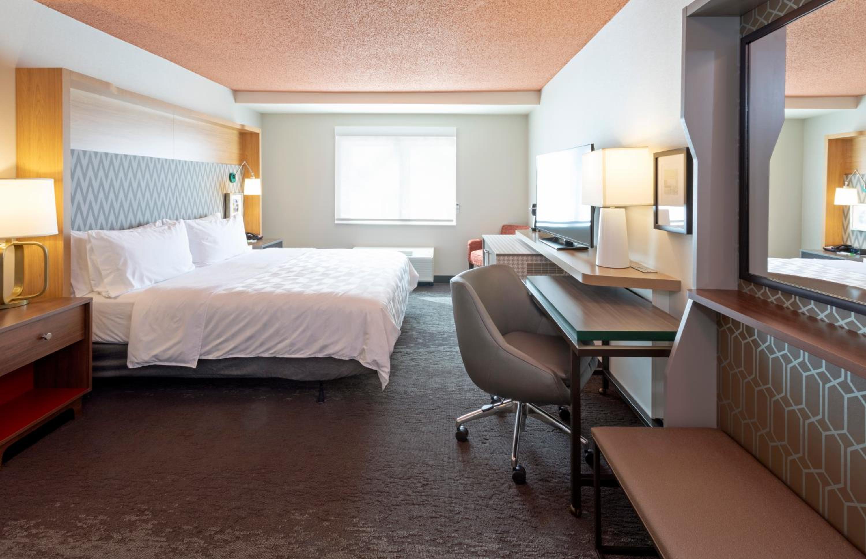 King Room - Hearing Accessible - Photo 1
