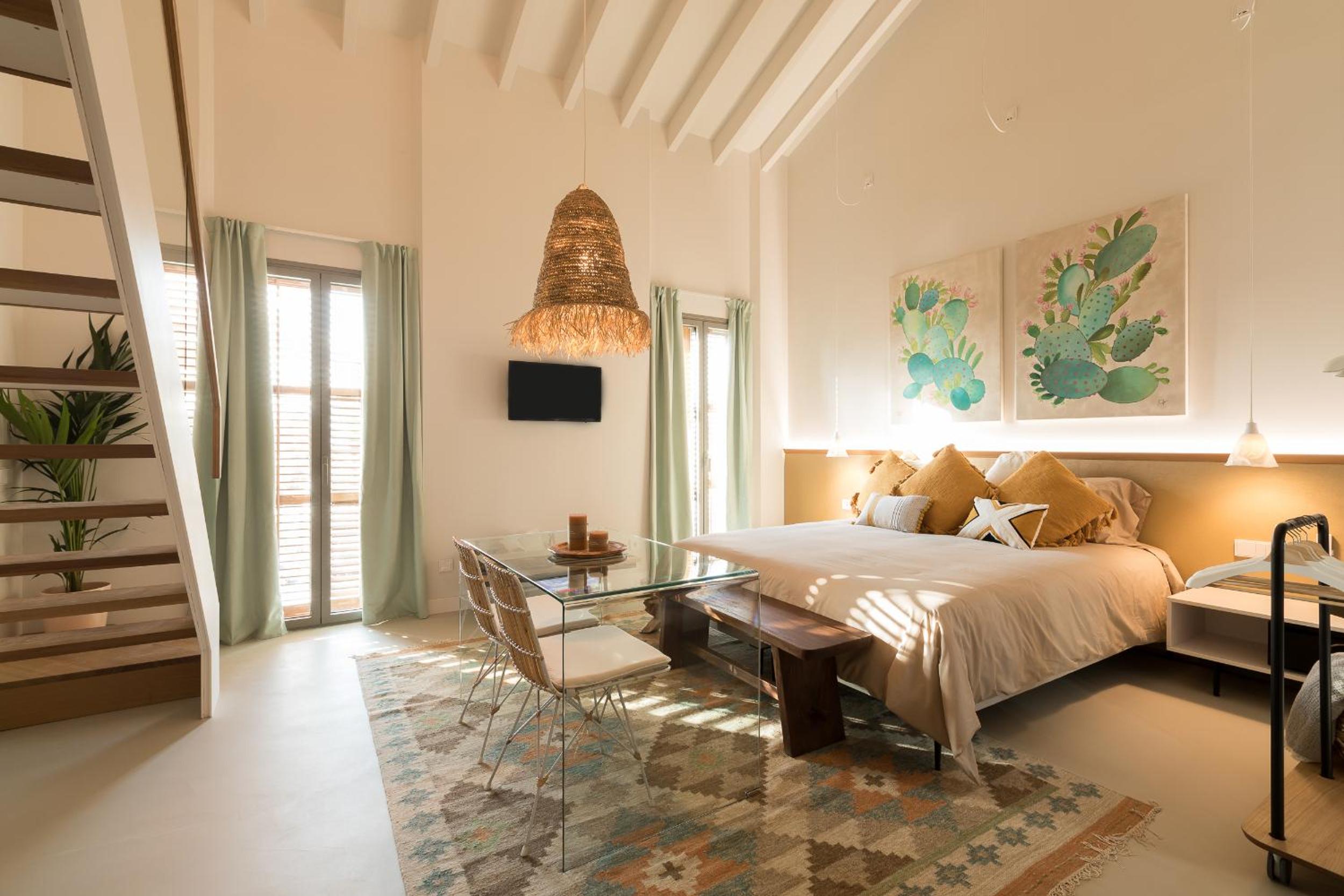 Penthouse Apartment - Photo 1