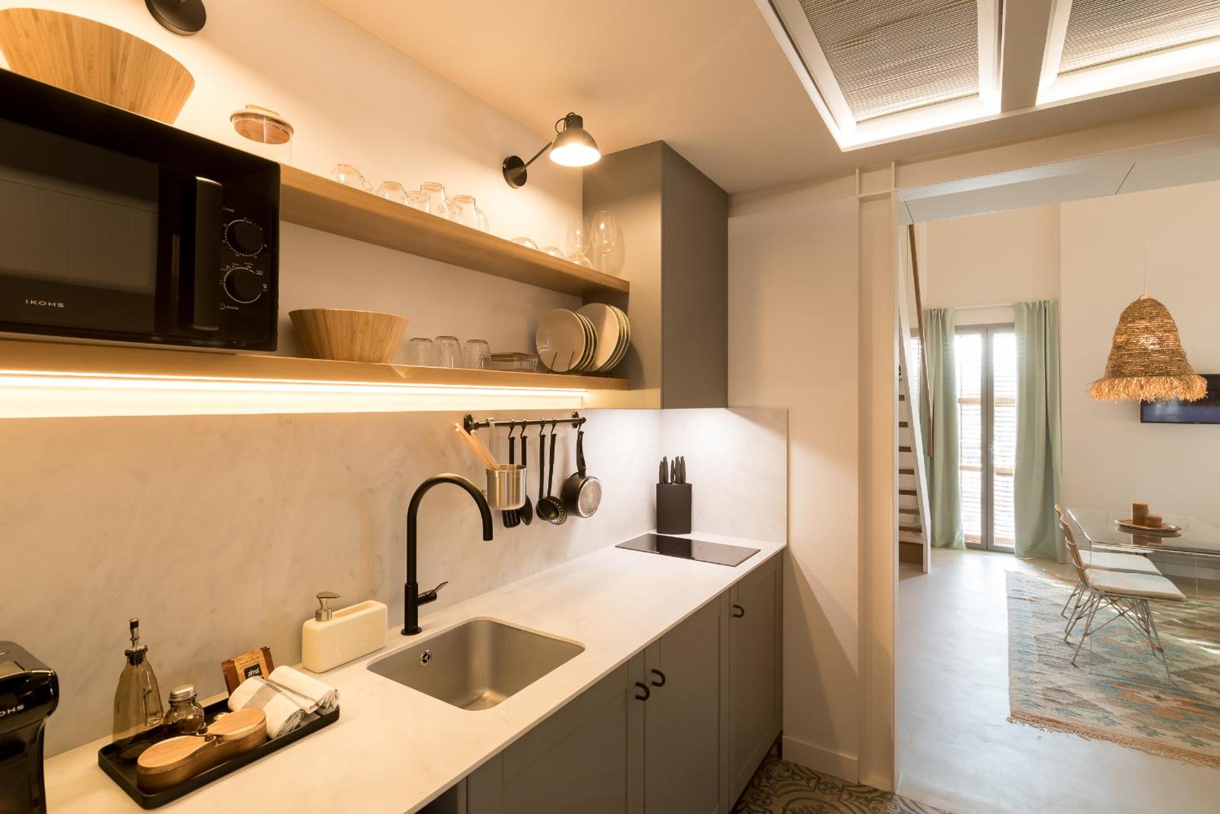 Penthouse Apartment - Photo 17