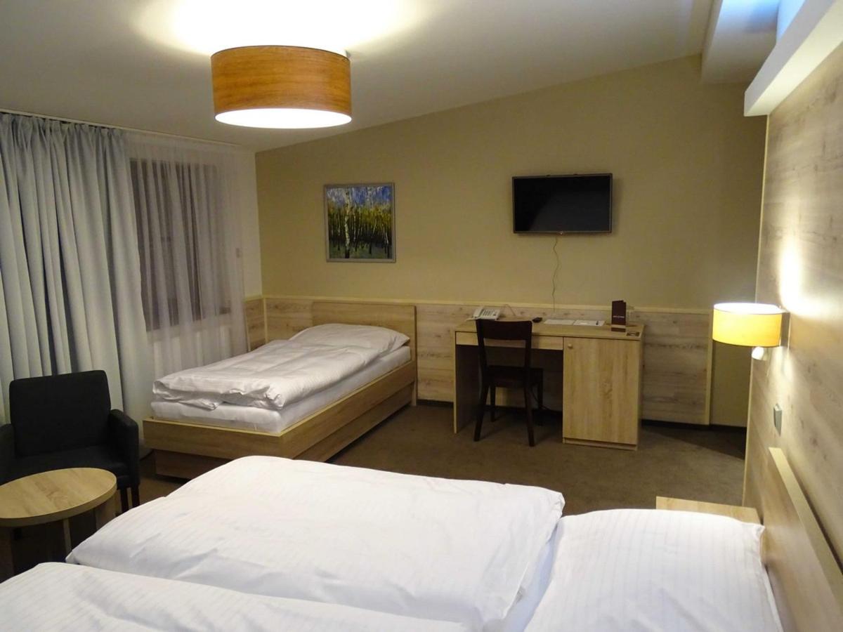 Standard Triple Room - Photo 4