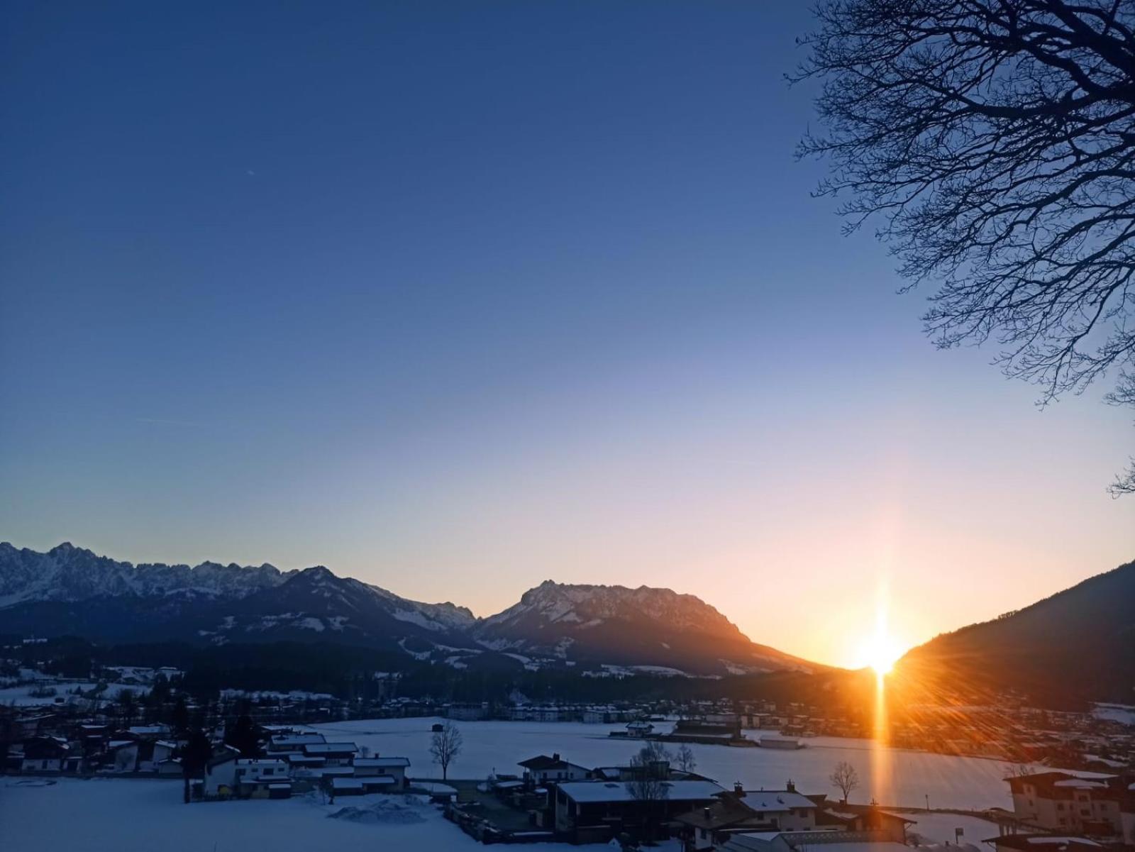 Apartment with Mountain View photo 3