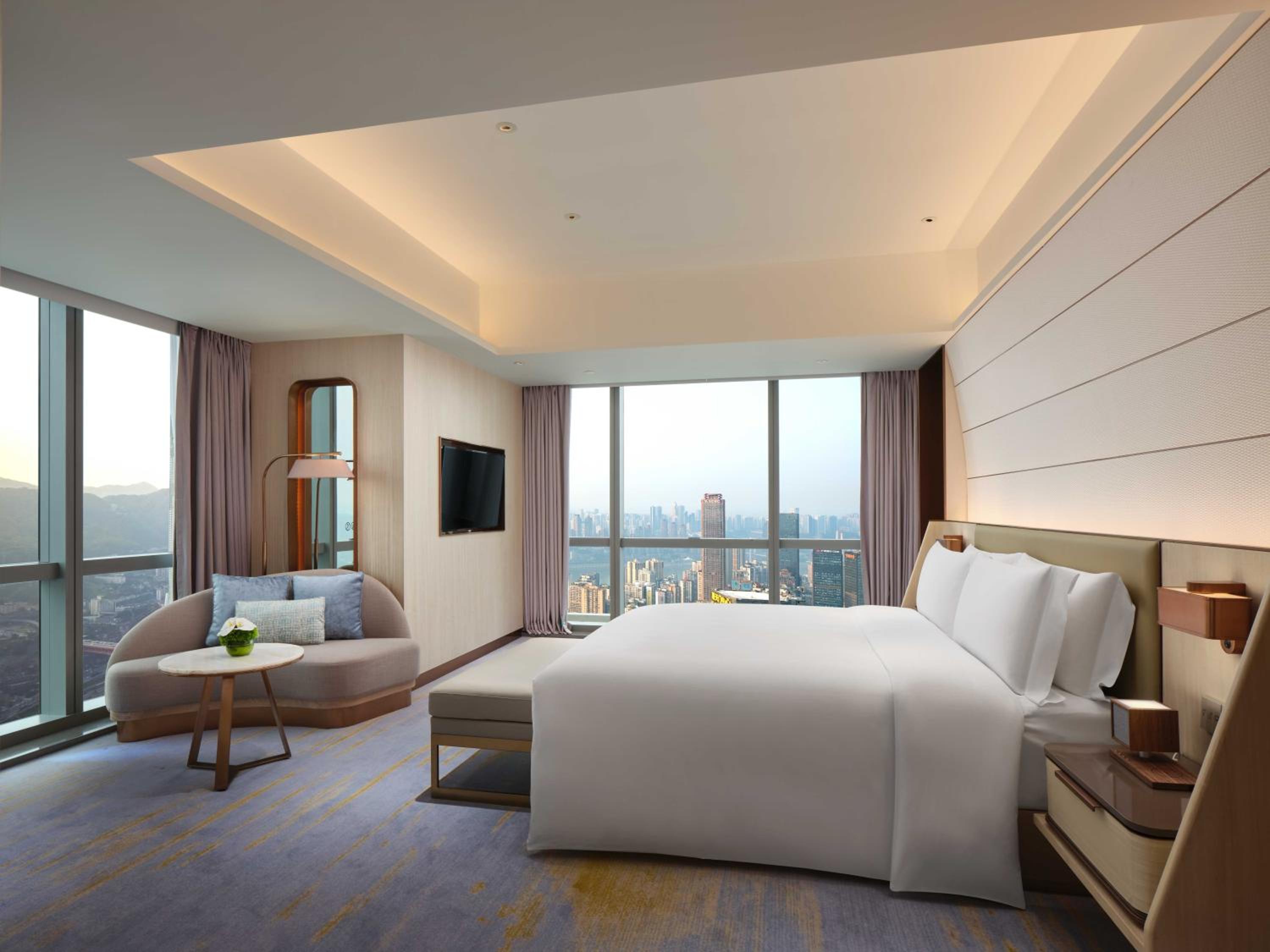 Intercontinental Suite - Photo 1