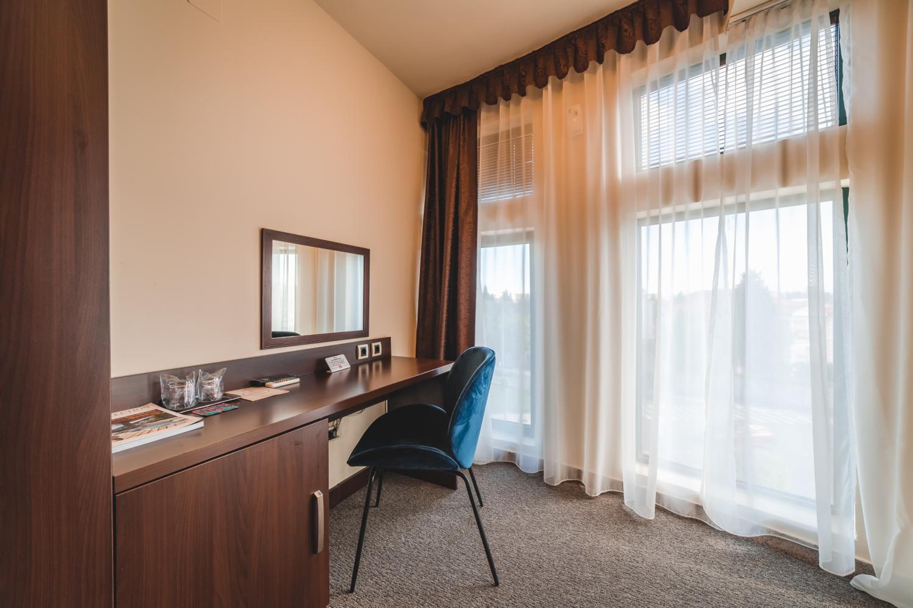 Double Room - Photo 4