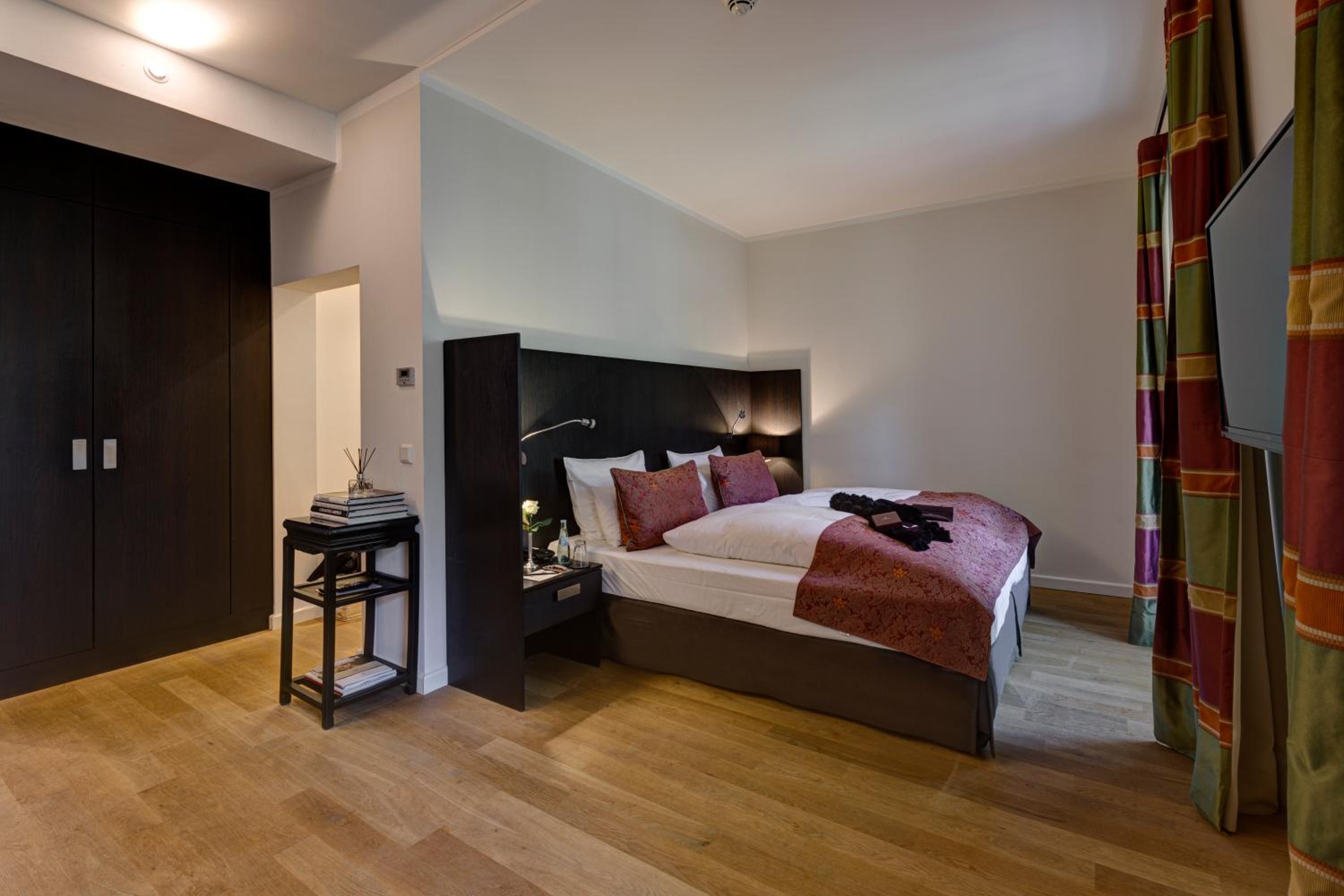 Junior Suite - Photo 12