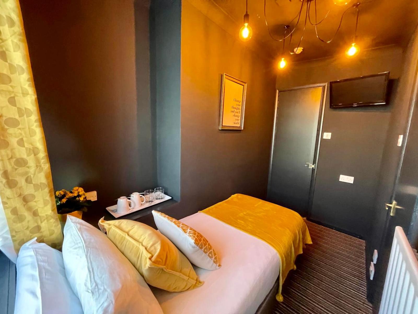 Small Single Room