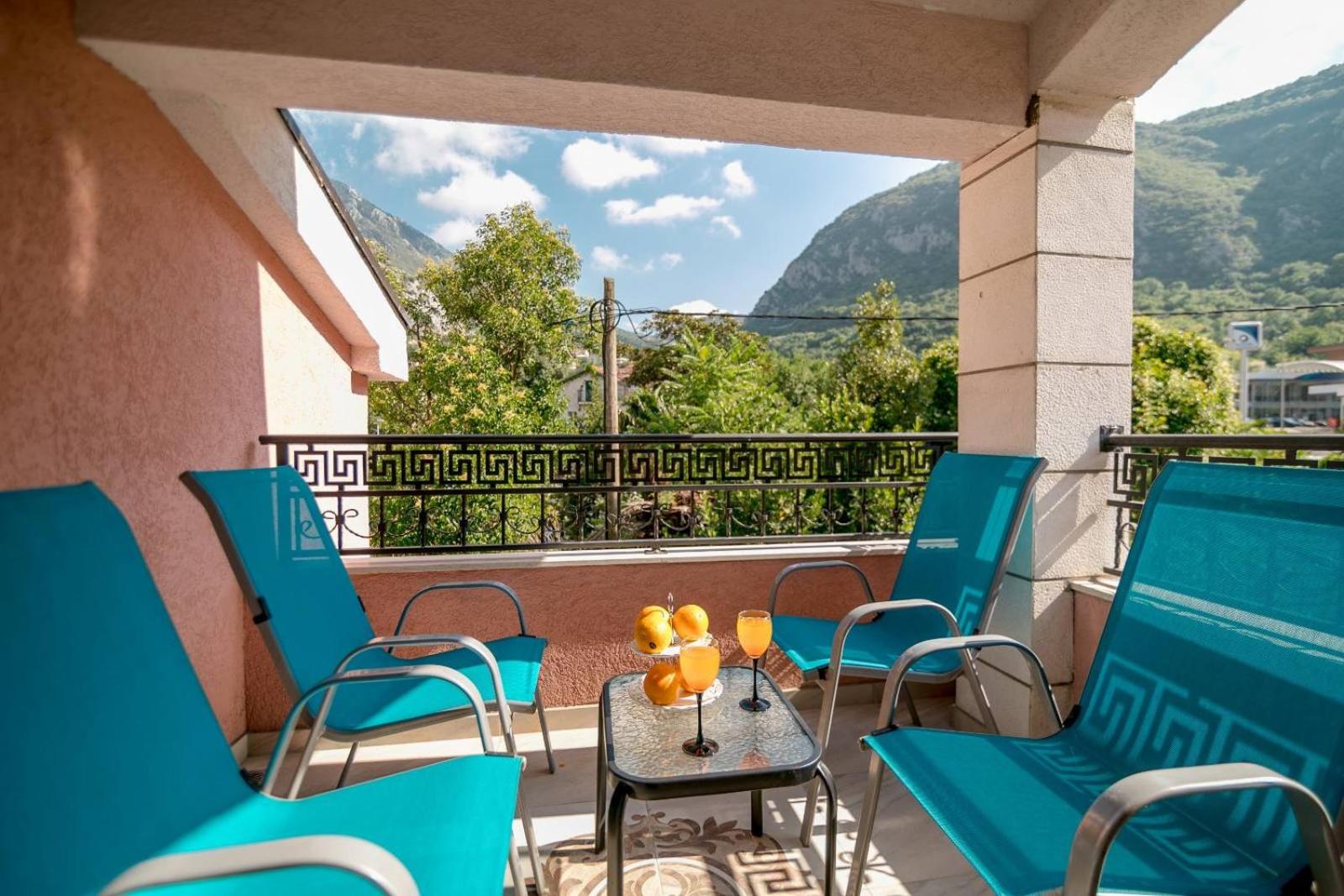Apartment with Mountain View - Photo 33