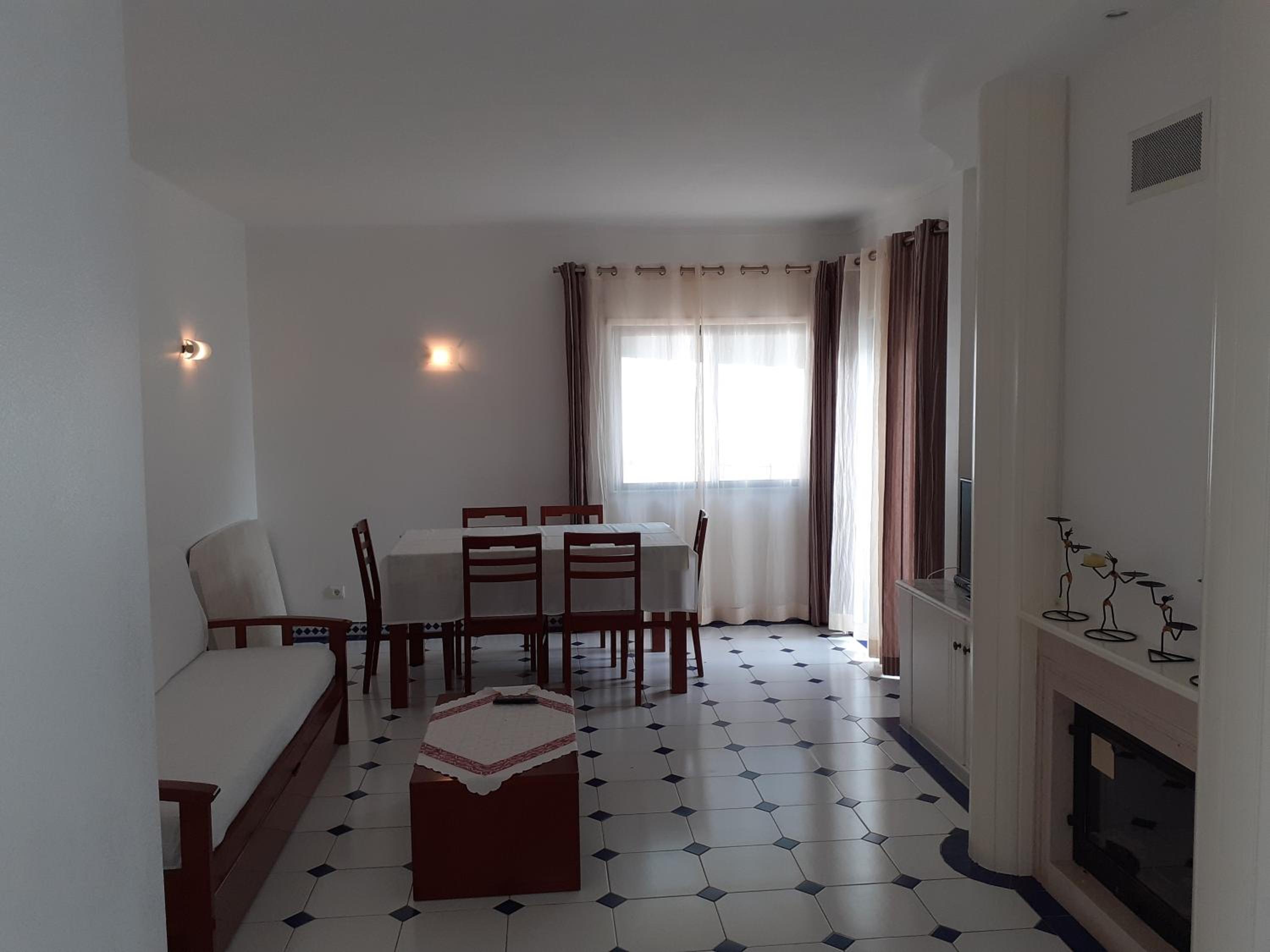 Two-Bedroom Apartment - Photo 5