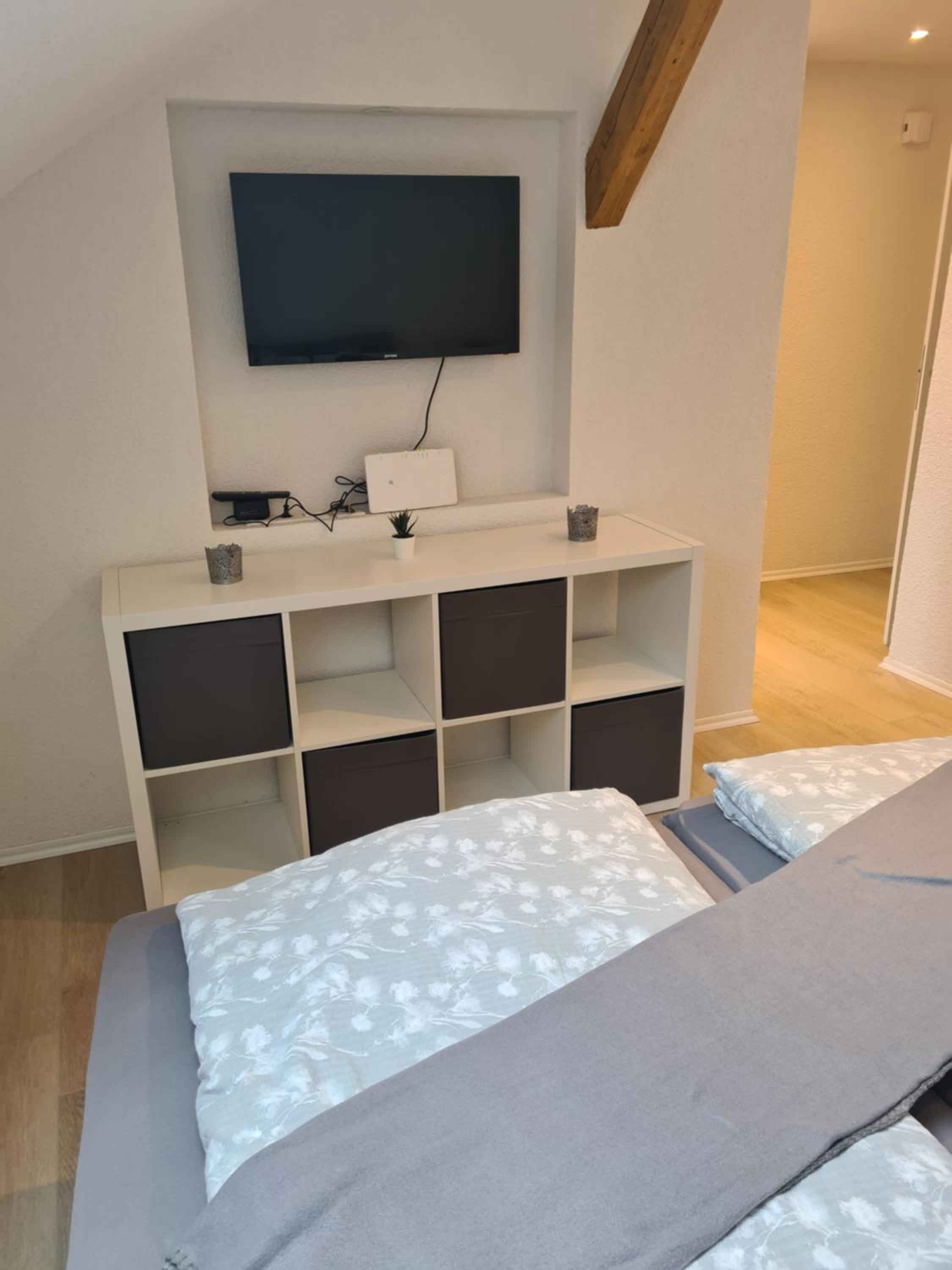 One-Bedroom Apartment - Photo 6