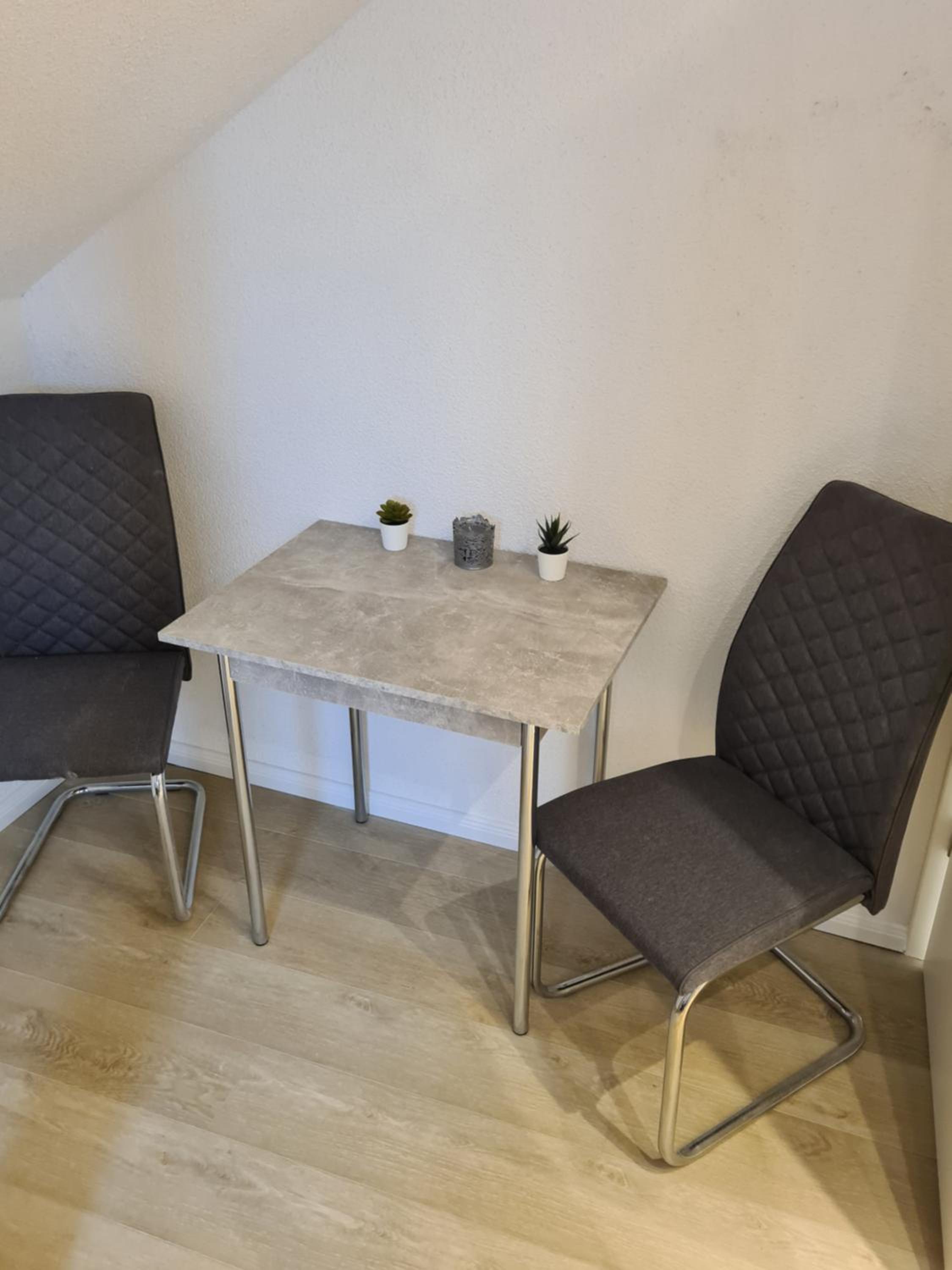 One-Bedroom Apartment - Photo 5