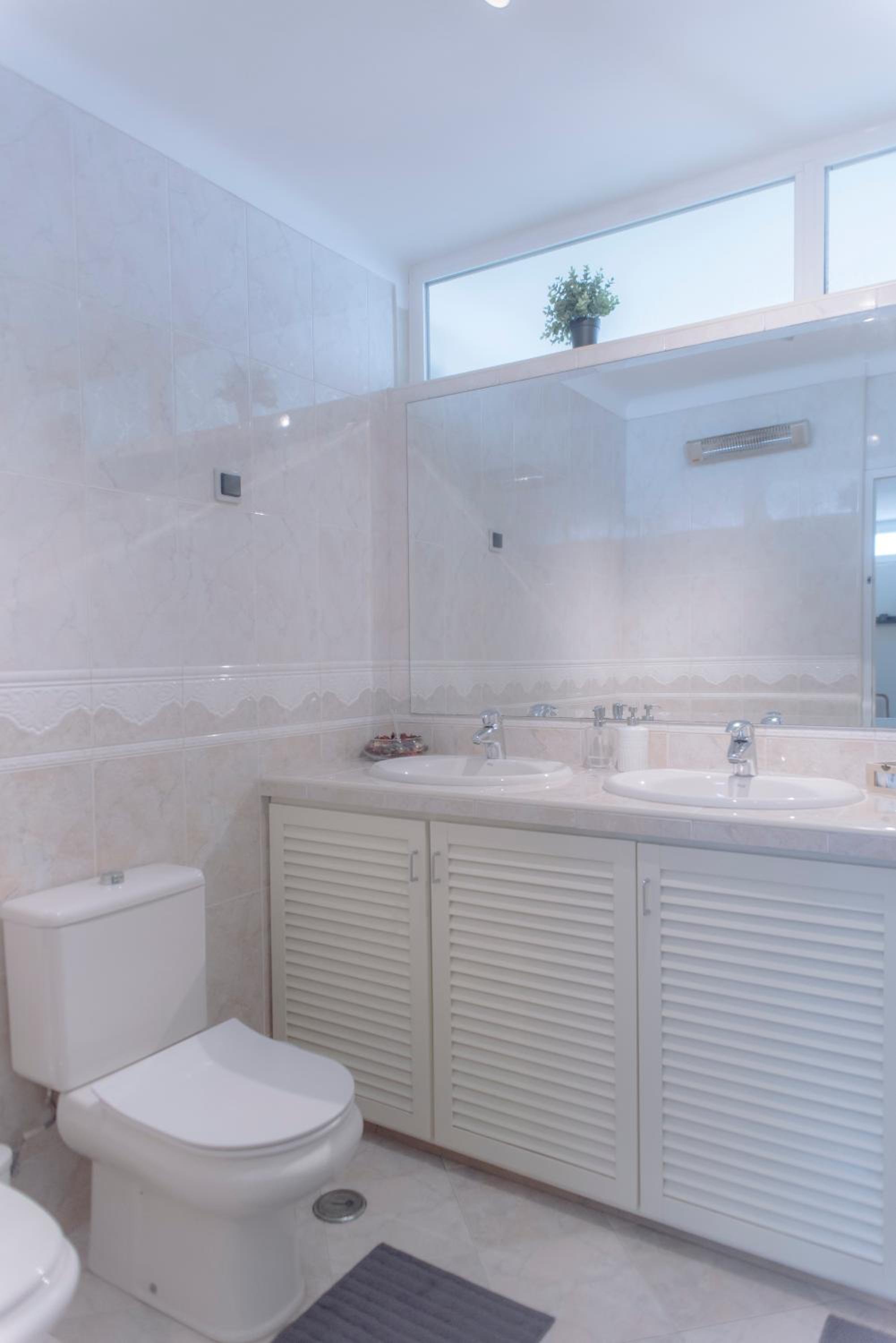 Triple Room - Photo 9