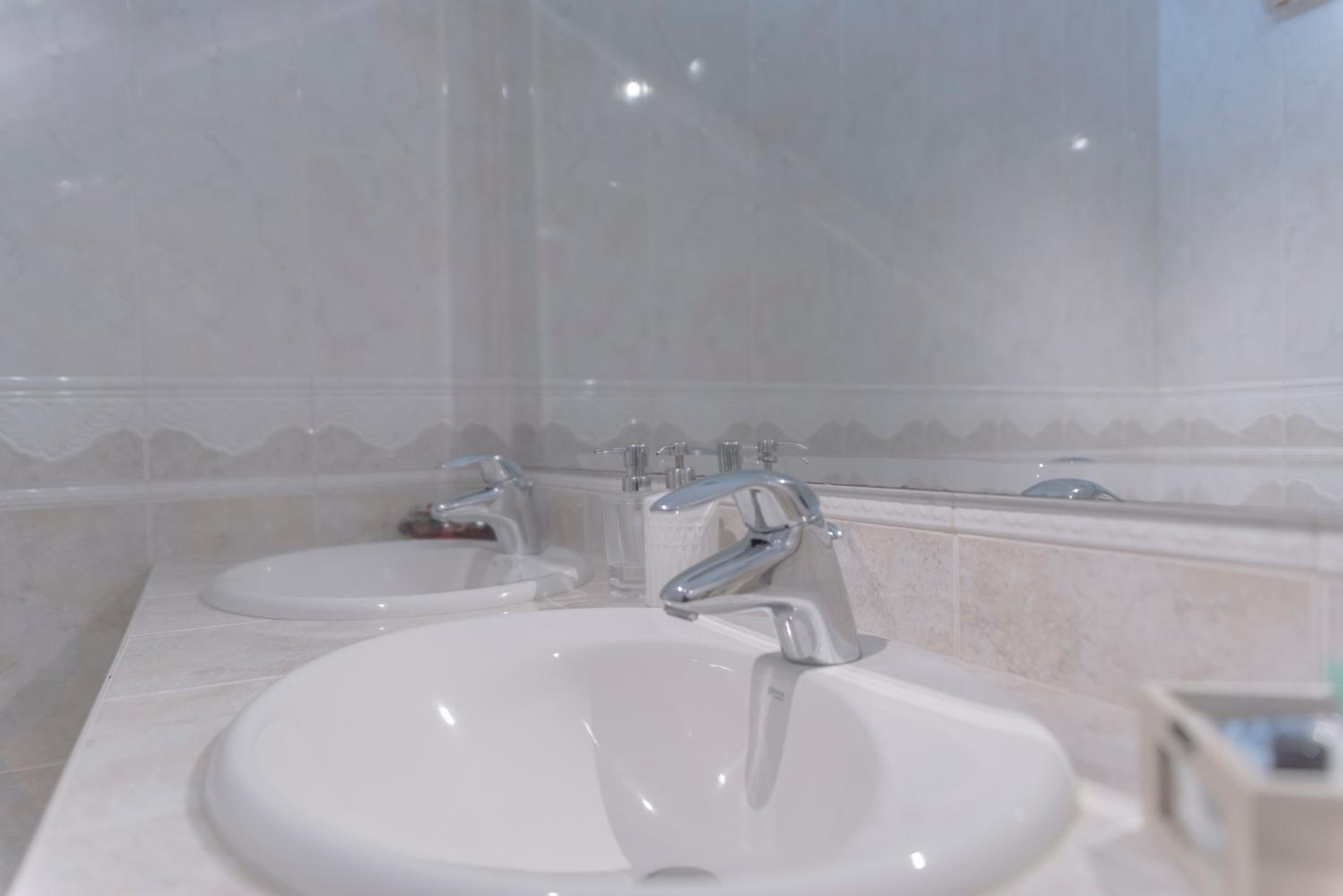 Triple Room - Photo 6