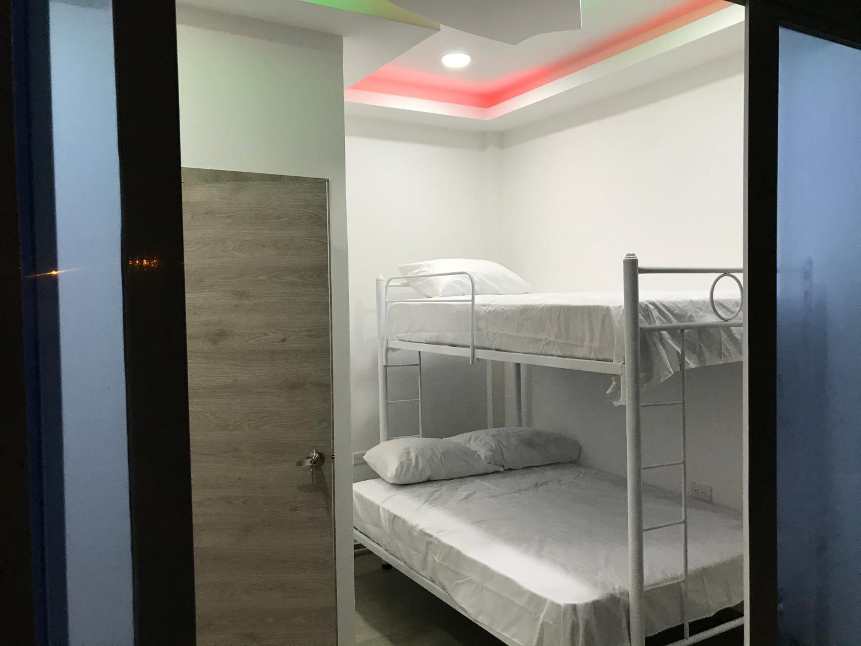 Economy Triple Room photo 1