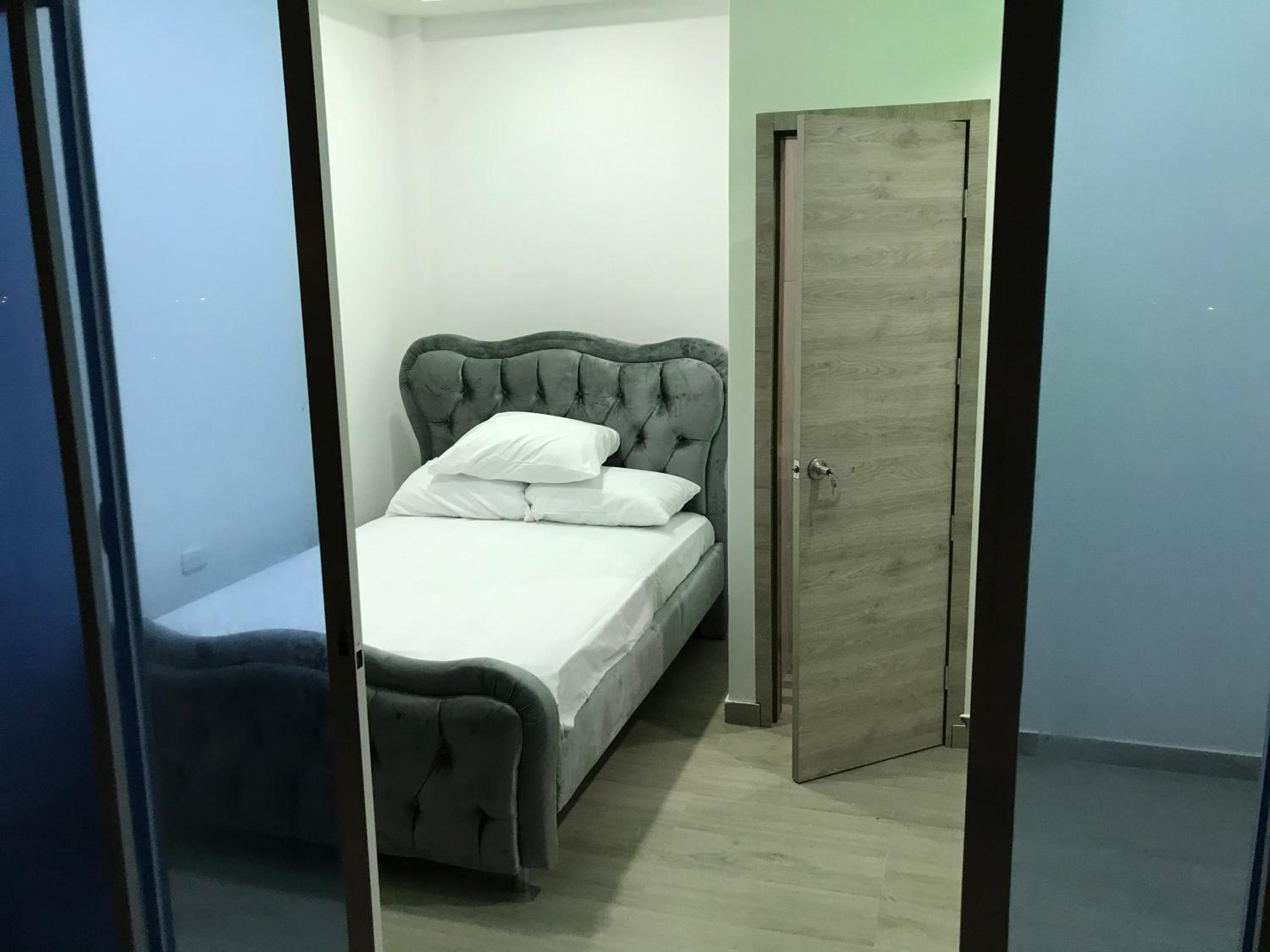 Standard Queen Room photo 1