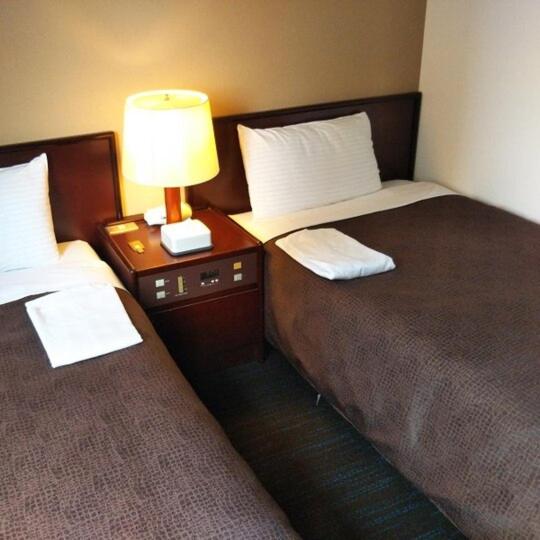 Twin Room - Non-Smoking photo 2