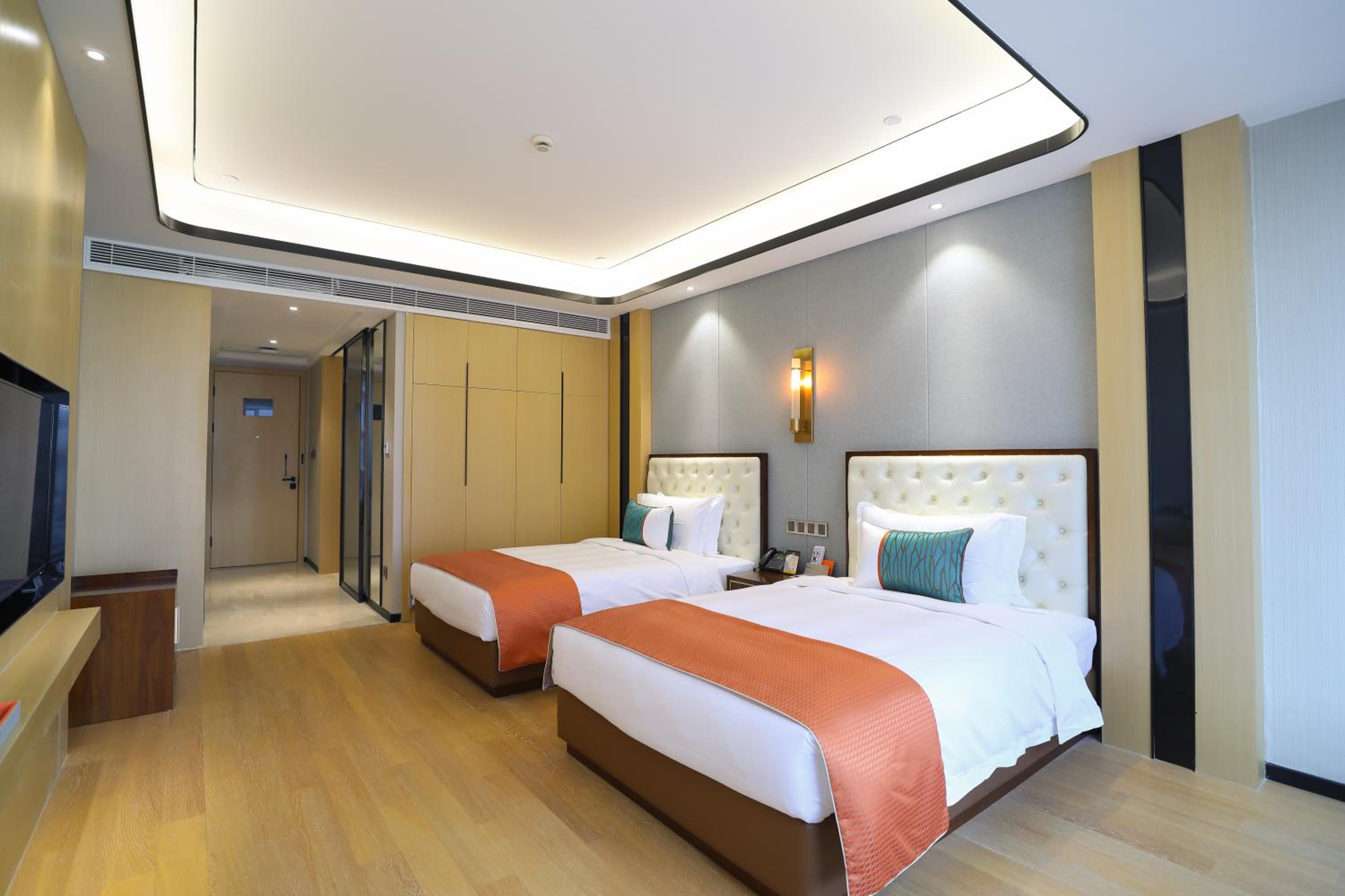Deluxe Twin Room with Lake View photo 1