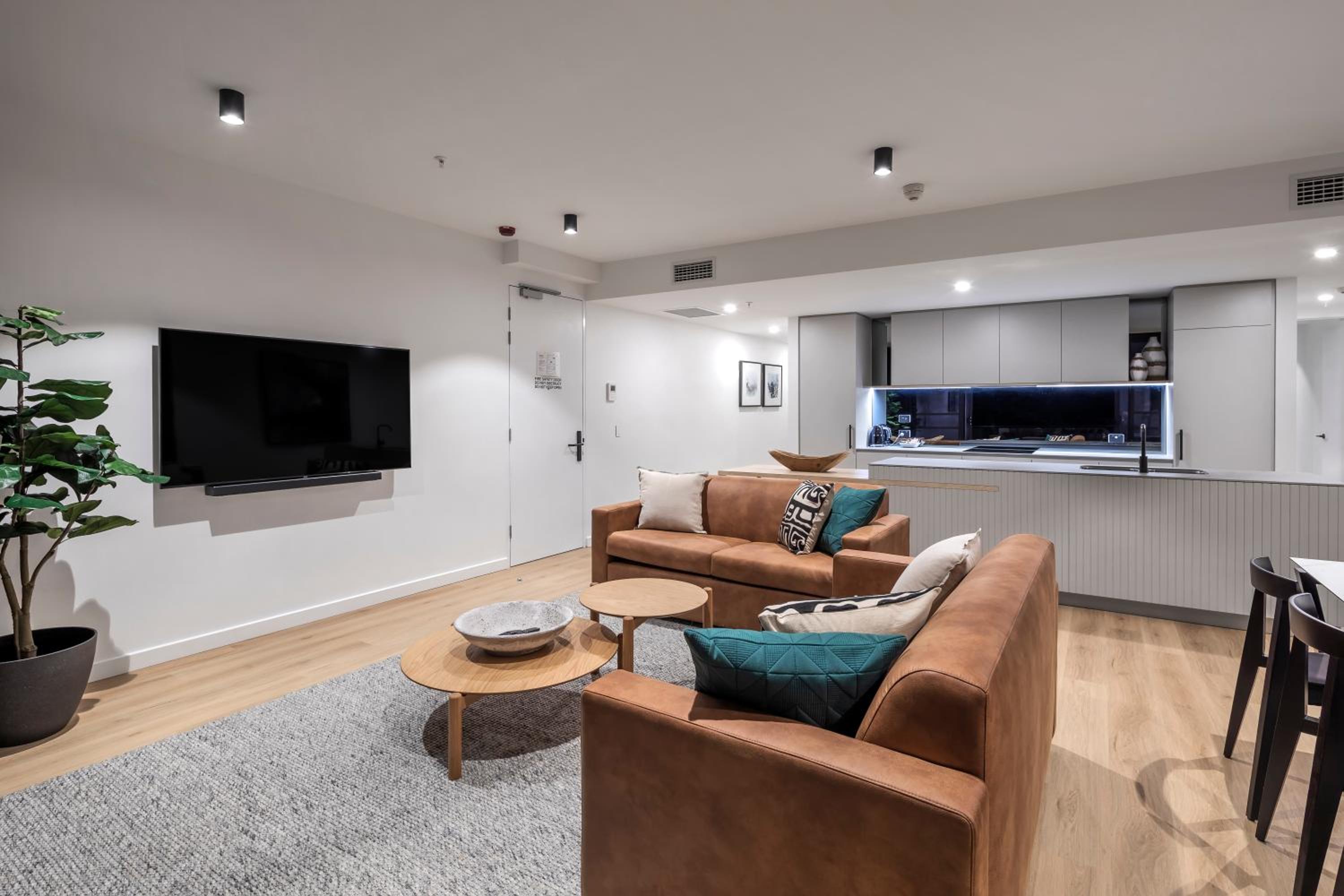 Two Bedroom Superior Apartment photo 3