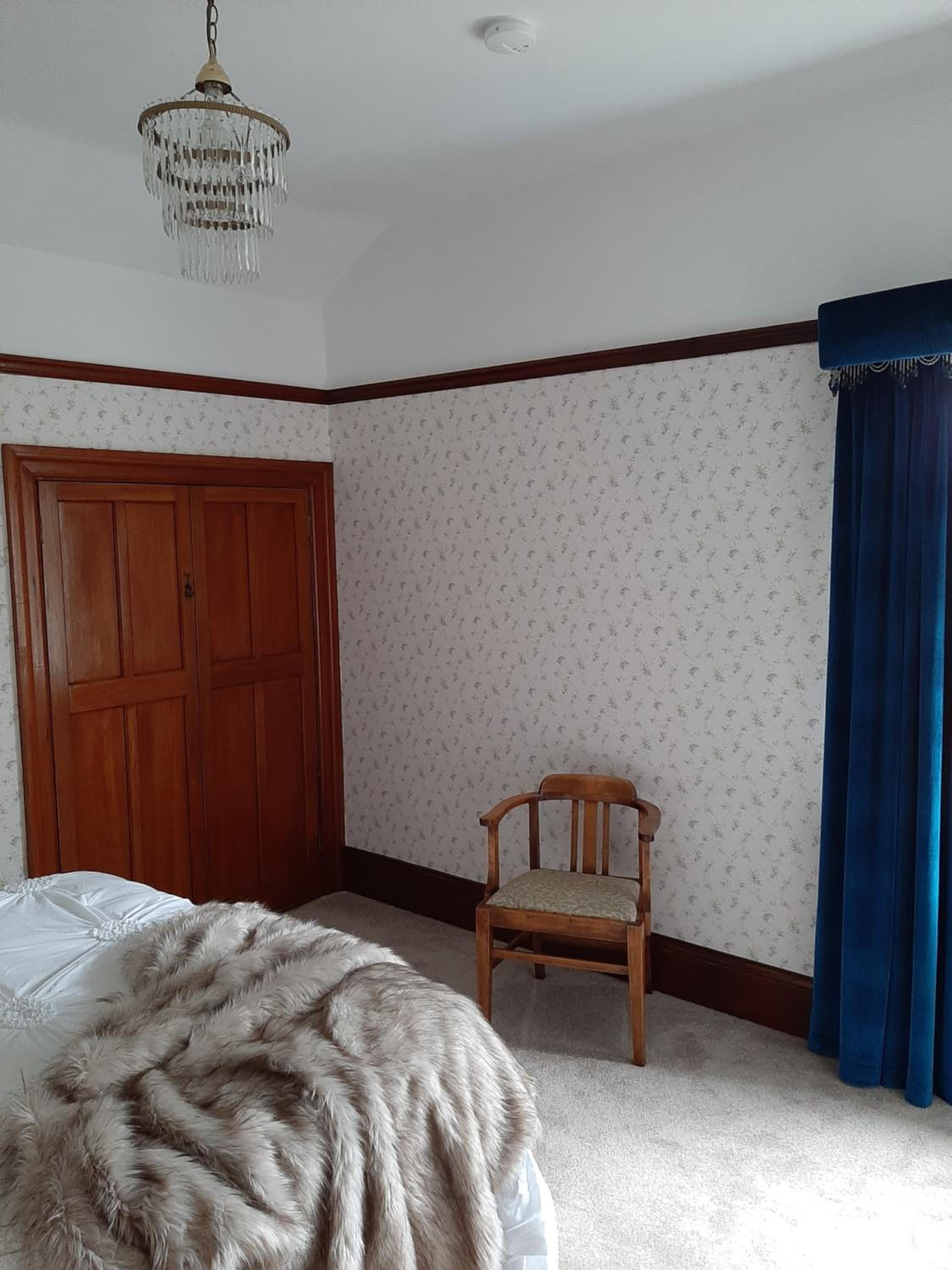 Deluxe Double Room with Shower - Photo 3