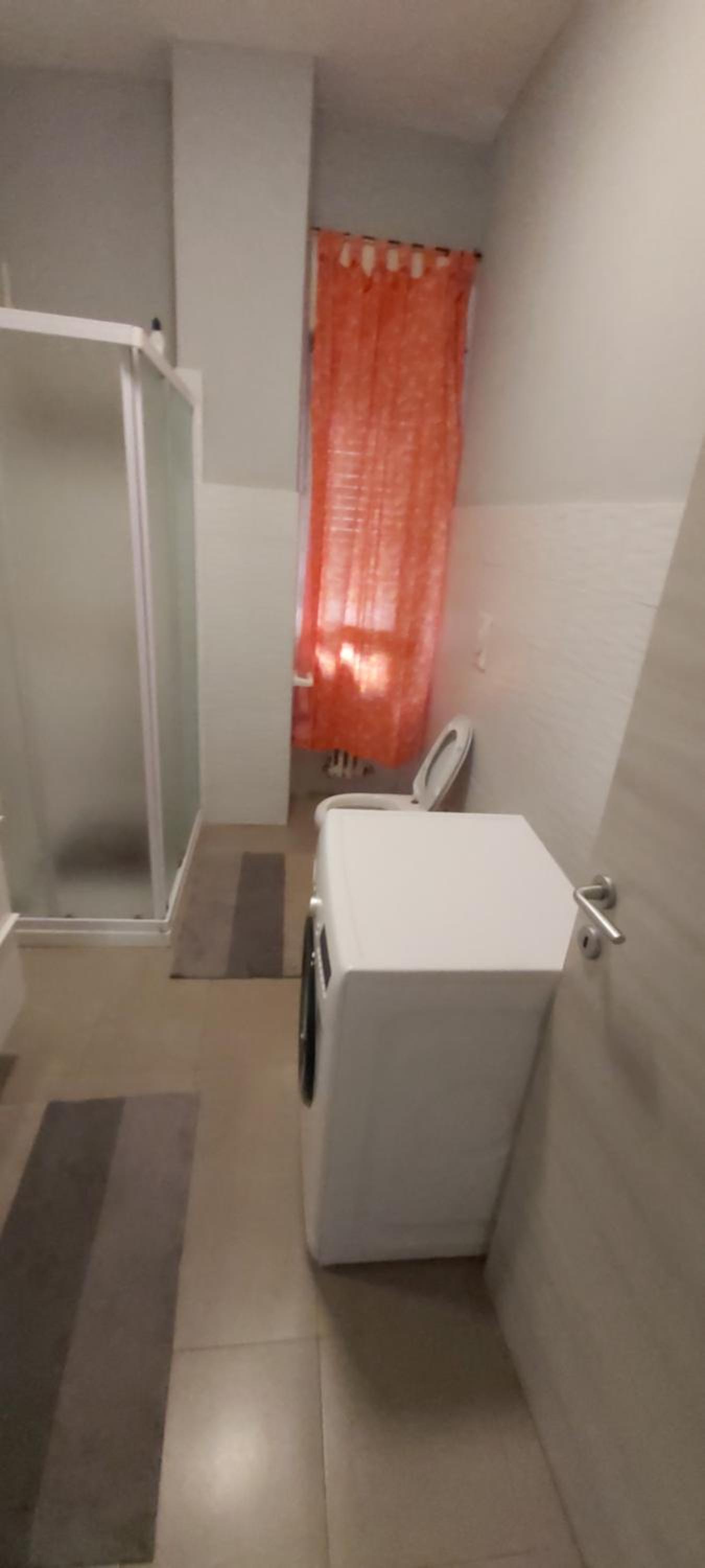 Large Twin Room - Photo 7