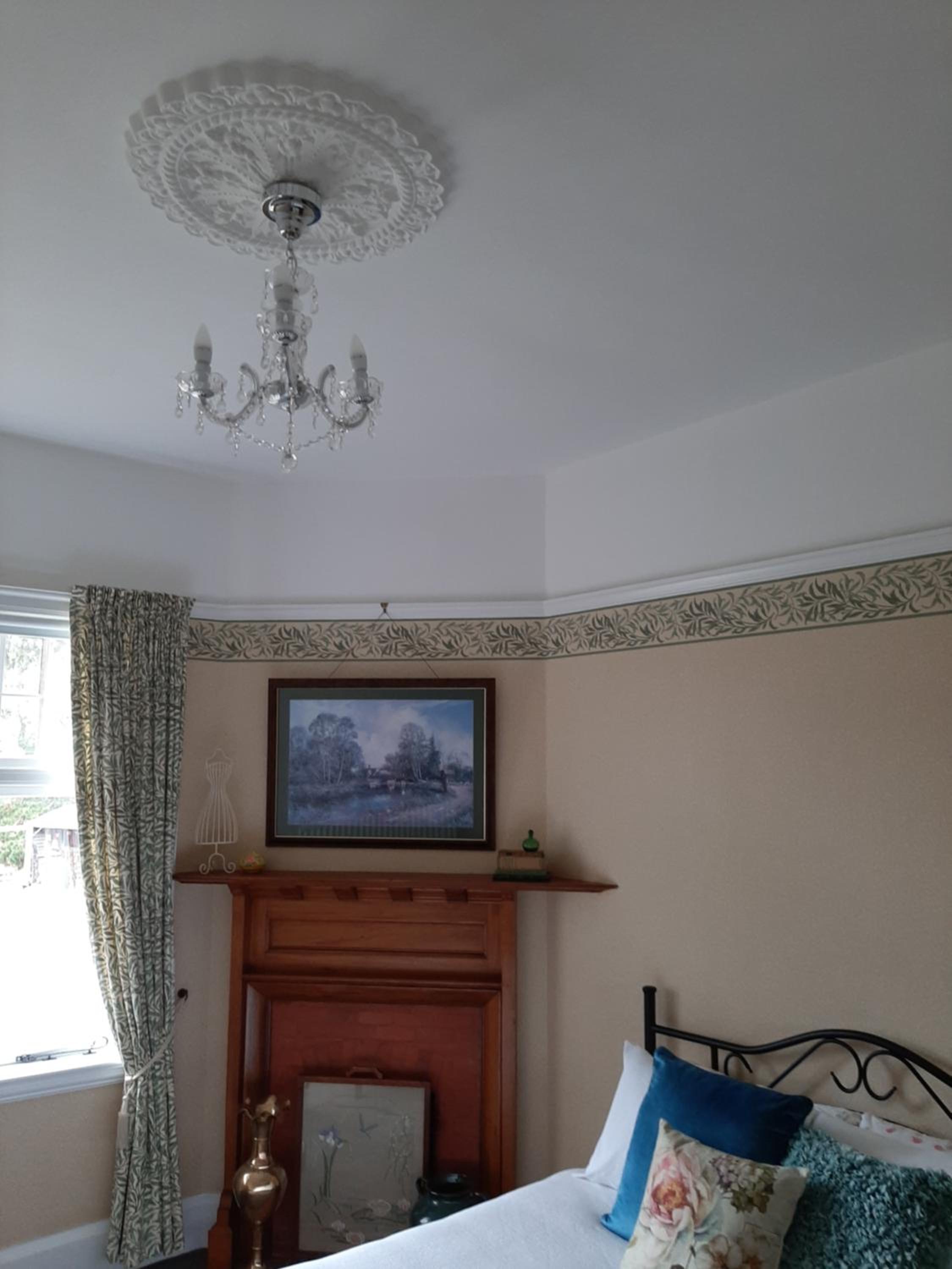 Double Room with Shared Bathroom photo 2