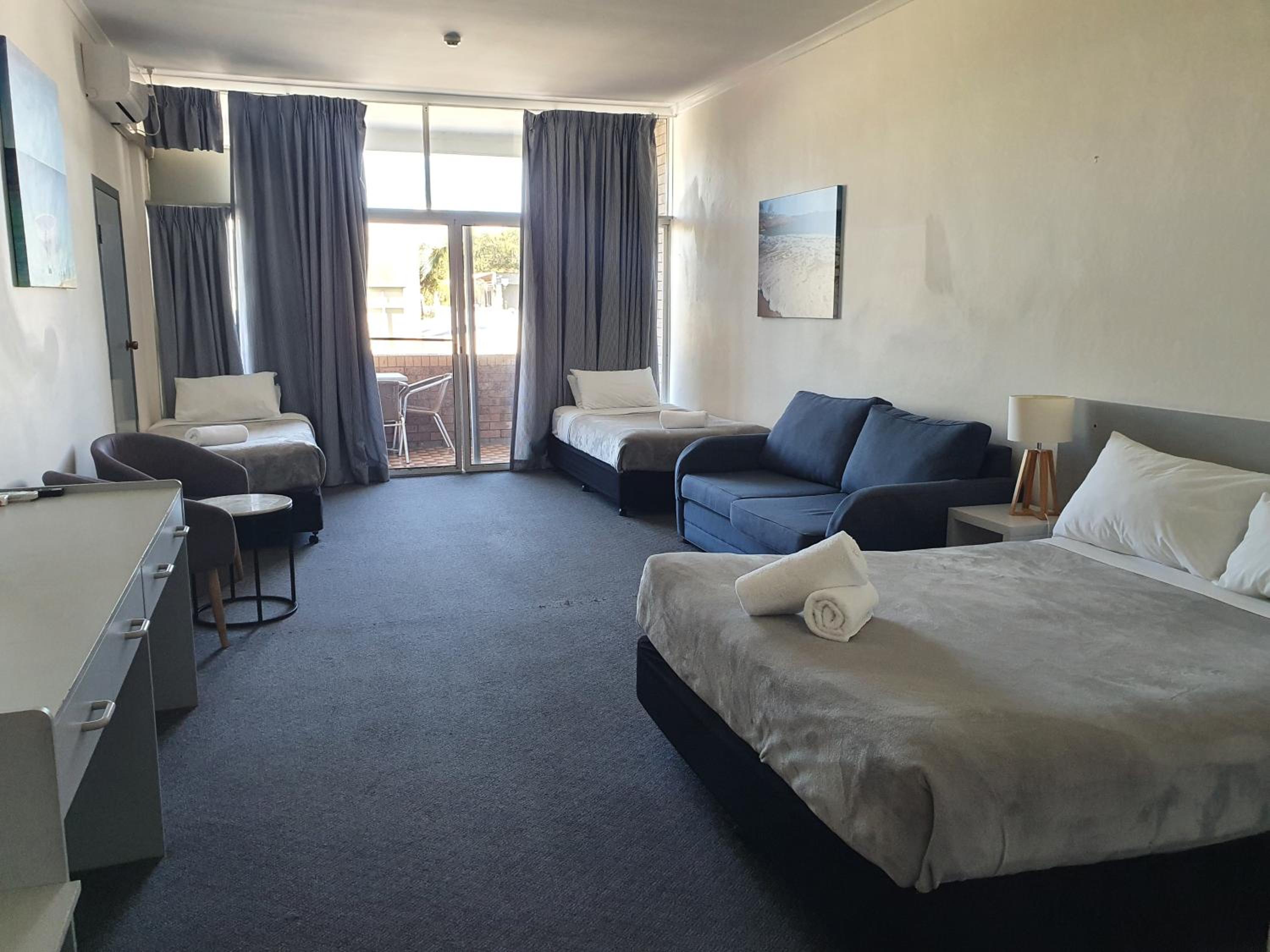 Family Room with Balcony photo 1