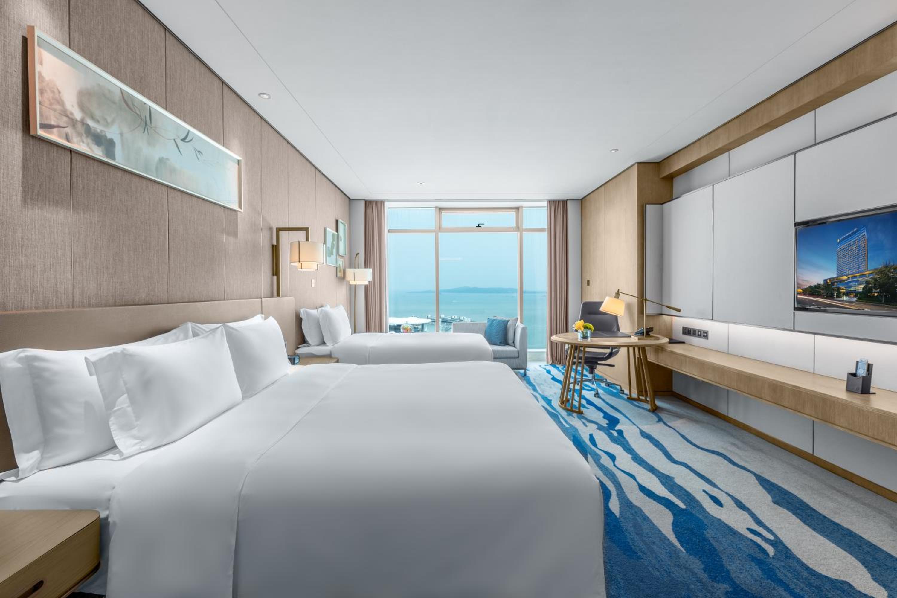 1 King and 1 Single Bed Premium Sea View