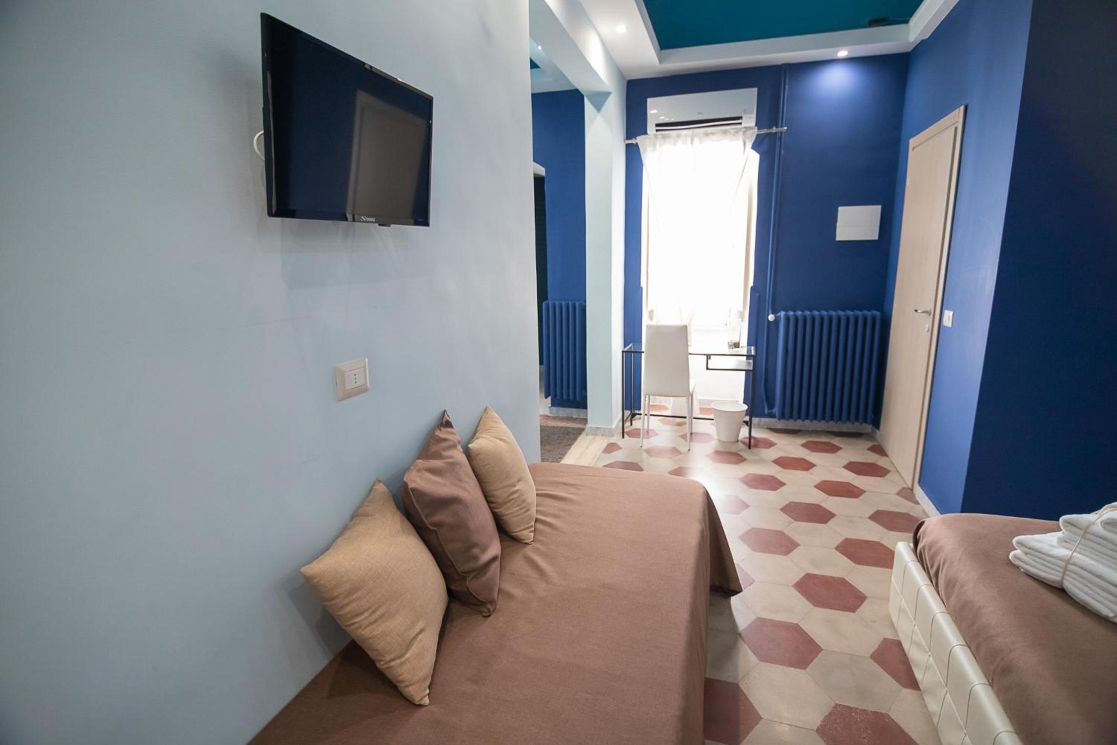 Family Room - Photo 11