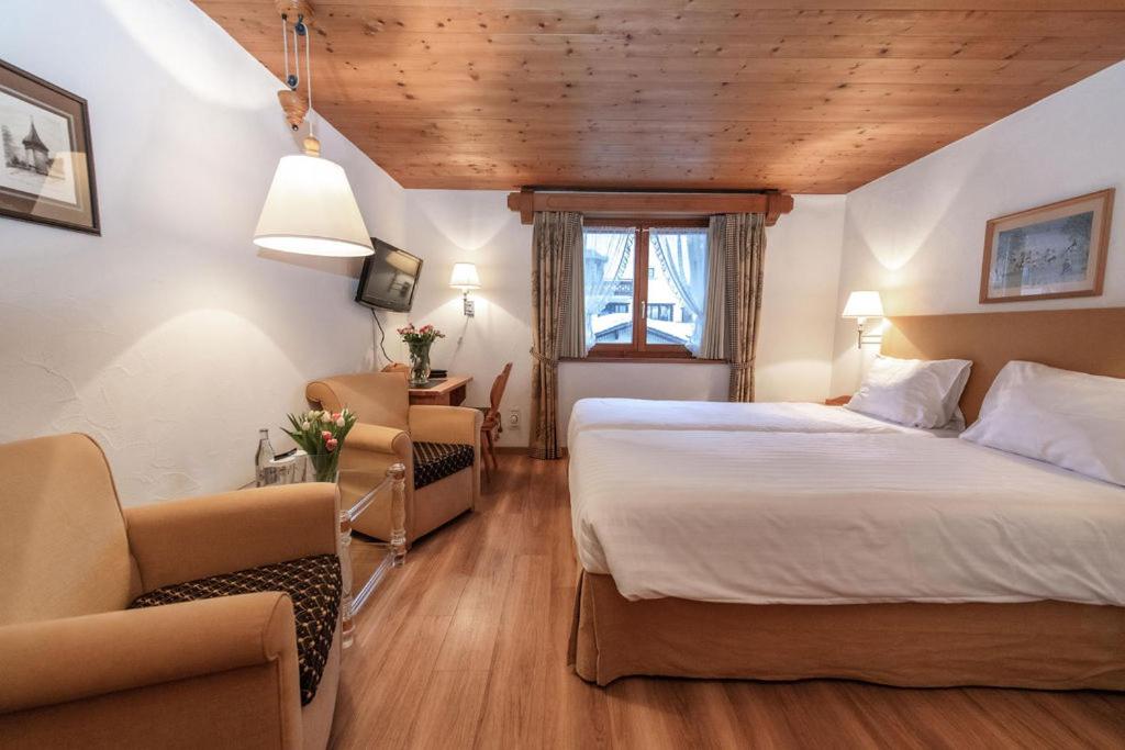 Double Room - Photo 5