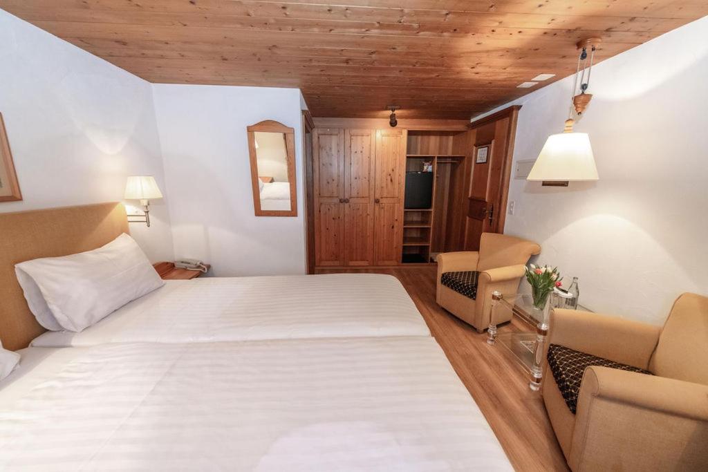 Double Room - Photo 4