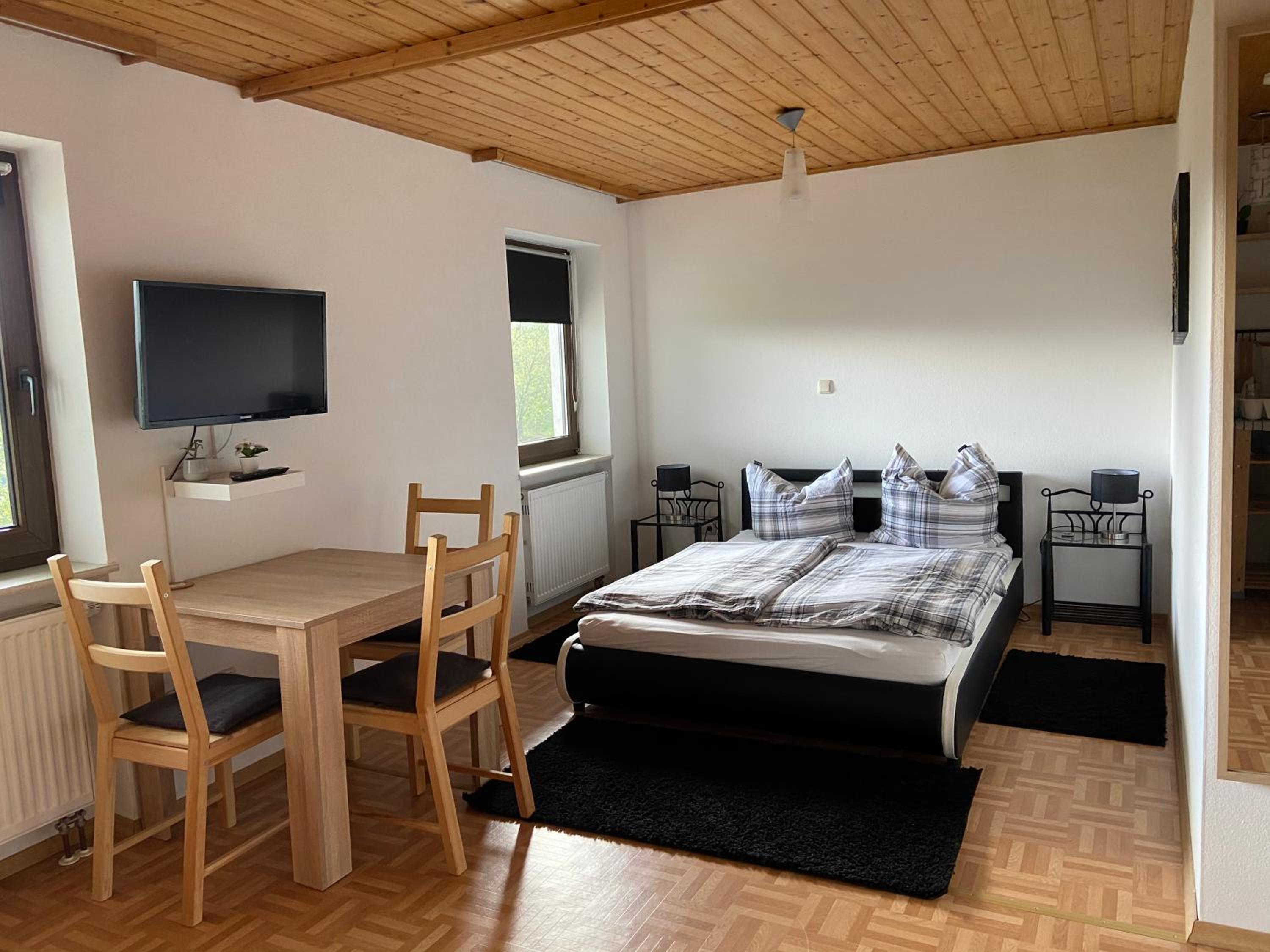 Double Room with Mountain View - Photo 1